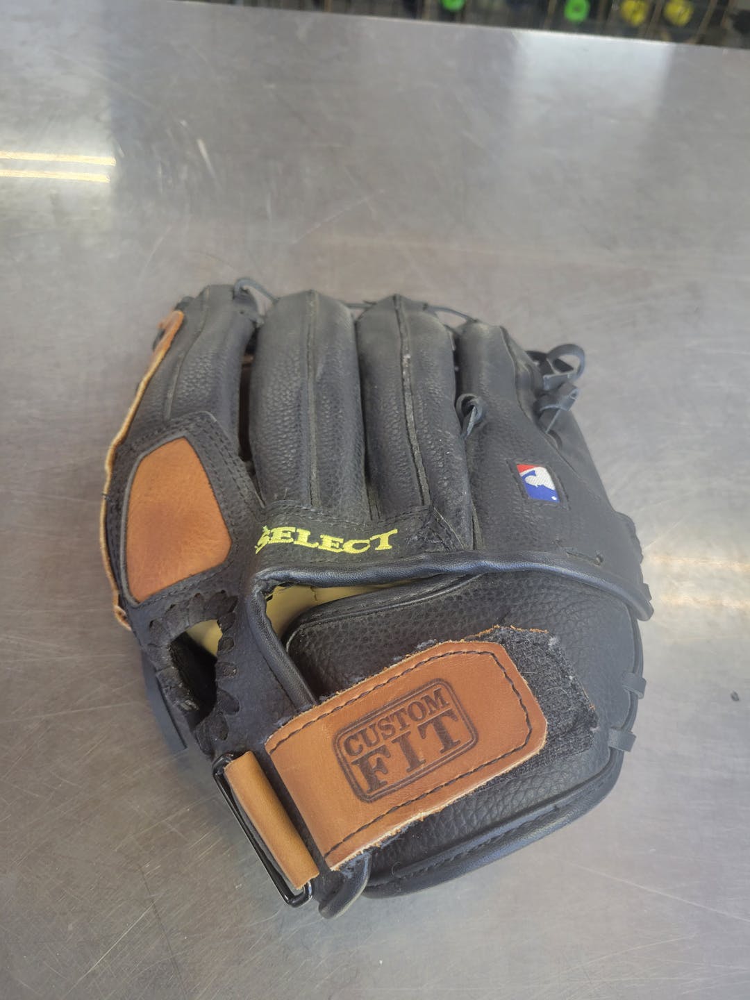 Used Wilson Pro Select 12 1 2" Fielders Gloves SidelineSwap