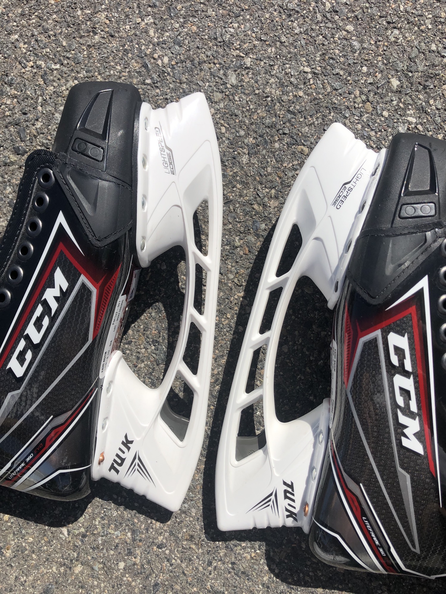Senior Used CCM JetSpeed FT2 Hockey Skates D&R (Regular) Pro Stock 8.5