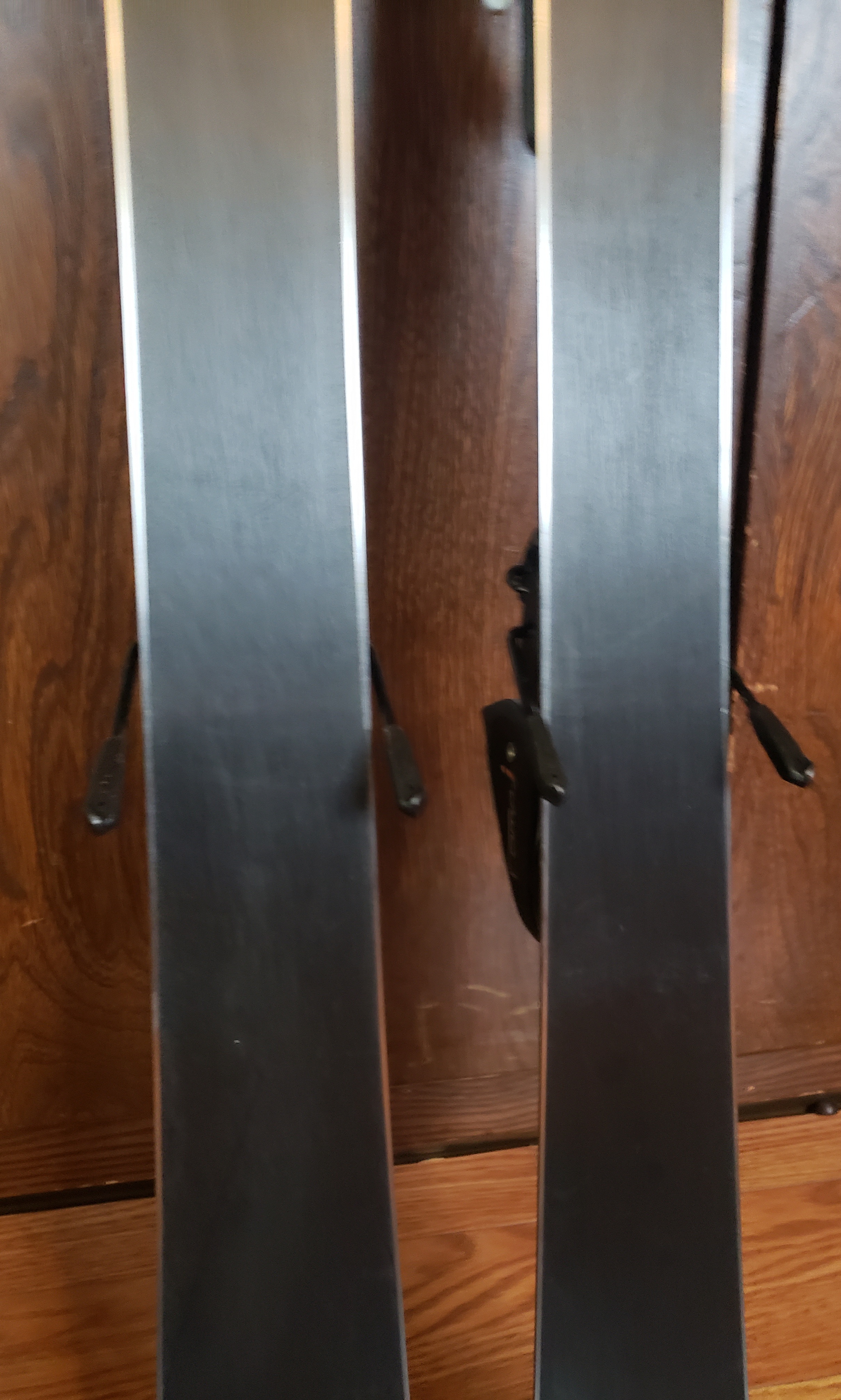 KIDS 120cm ROSSIGNOL EDGE JR. SKIS w/JR. Rossignol COMP J Easy Adjust