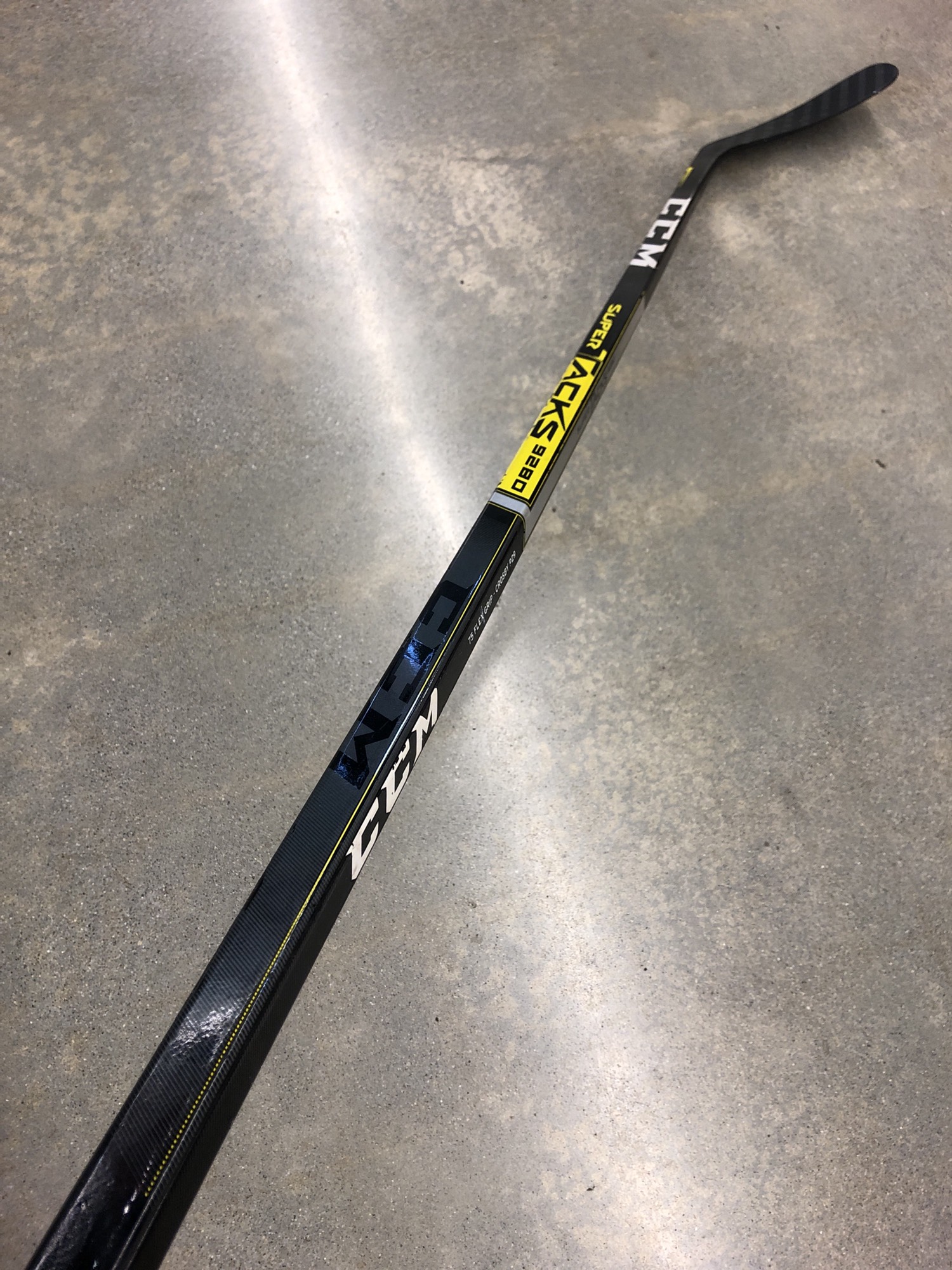 Used Senior CCM Super Tacks 9280 RightHanded P29 Hockey Stick
