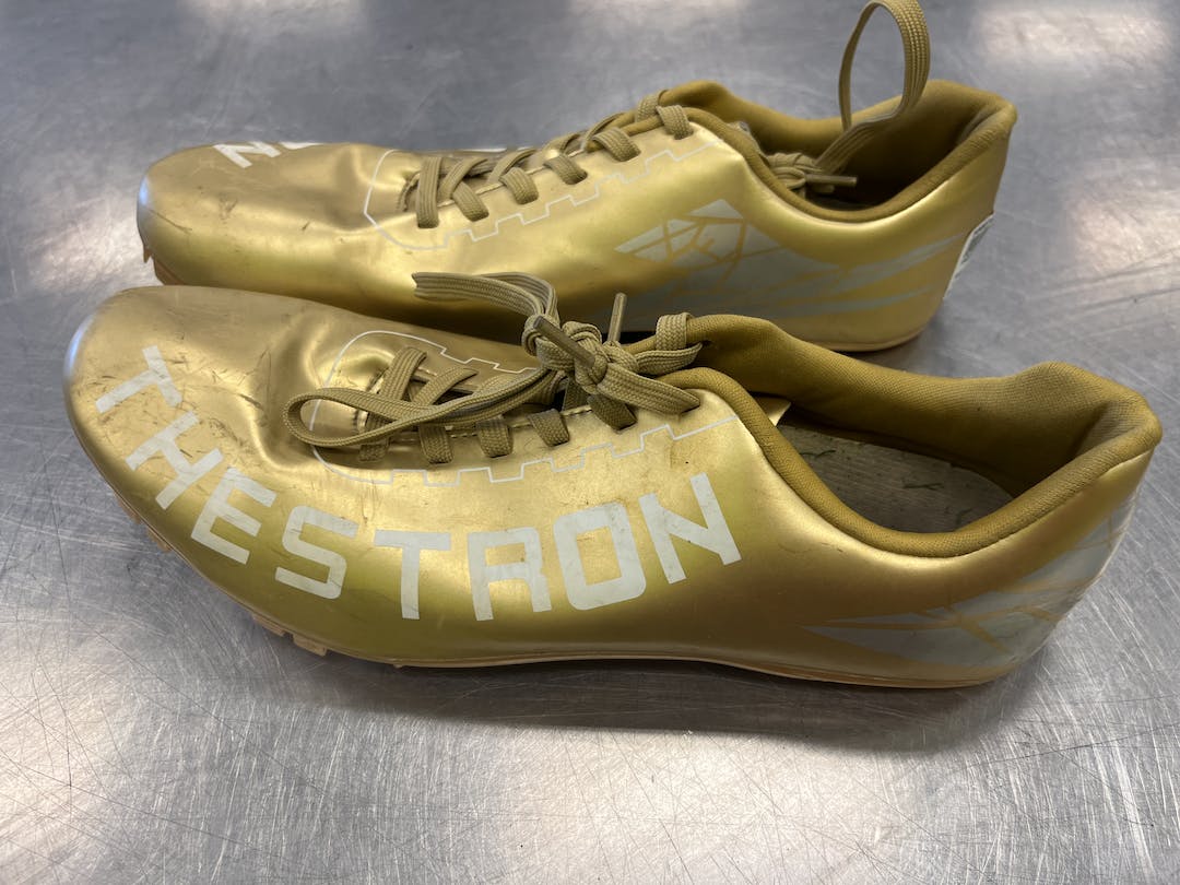 running cleats for track