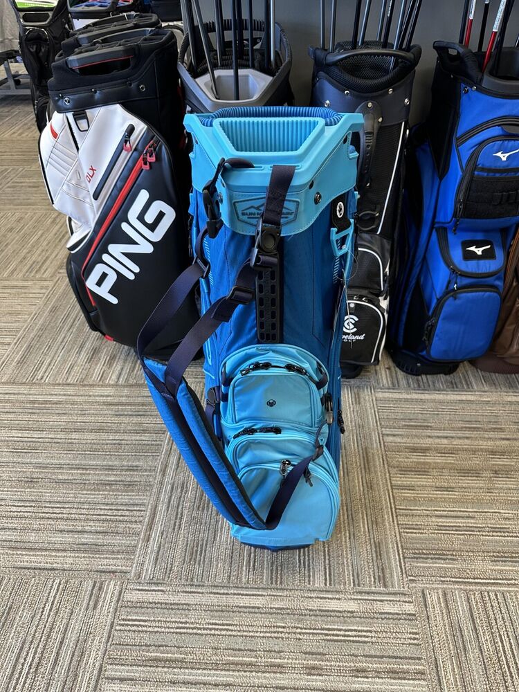 Sun Mountain C130S ゴルフバッグ スタンド付き ブルー Product Display 2022 Sun Mountain C-130S Golf Stand Bag at