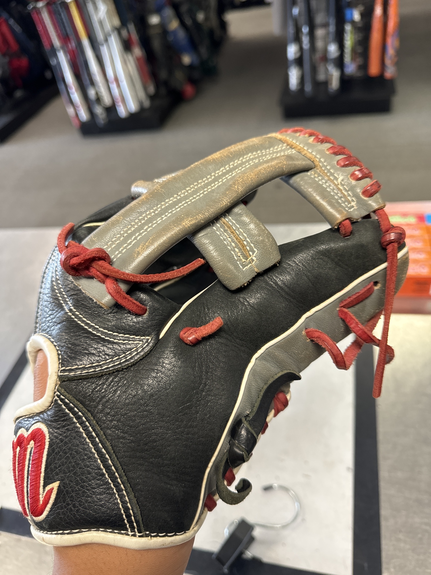 Used Outfield 11.5" Marucci Vermilion Baseball Glove SidelineSwap