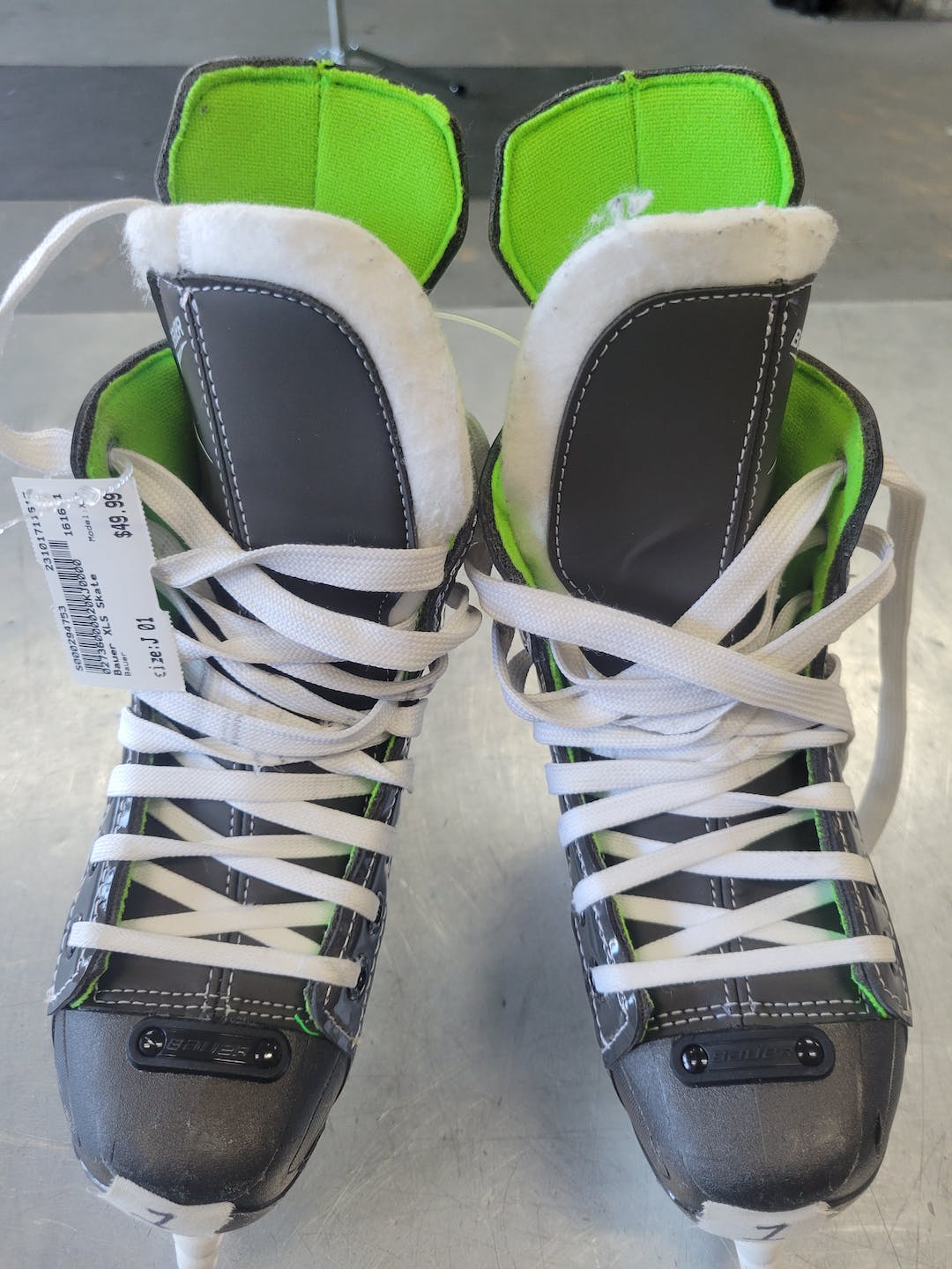 Used Bauer Xls Junior 01 Ice Hockey Skates | SidelineSwap