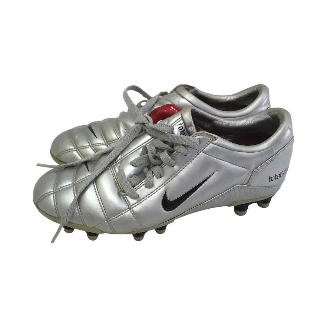 total 90s boots