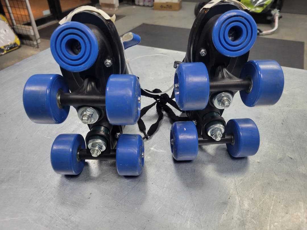 Used Charger Quad Skates Youth 12.0 Inline Skates Roller And Quad