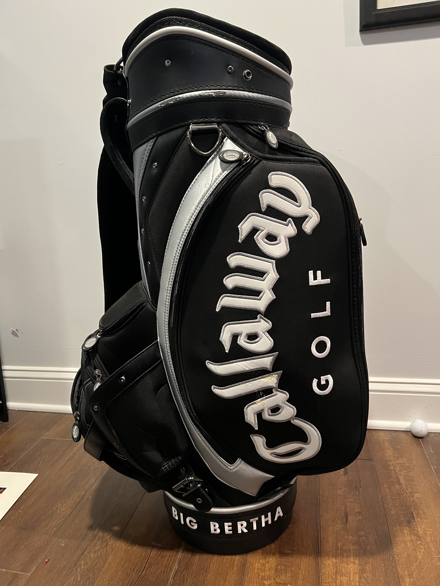 NEW Callaway Big Bertha Staff Golf Bag 6 Way 8 Pockets Shoulder Strap