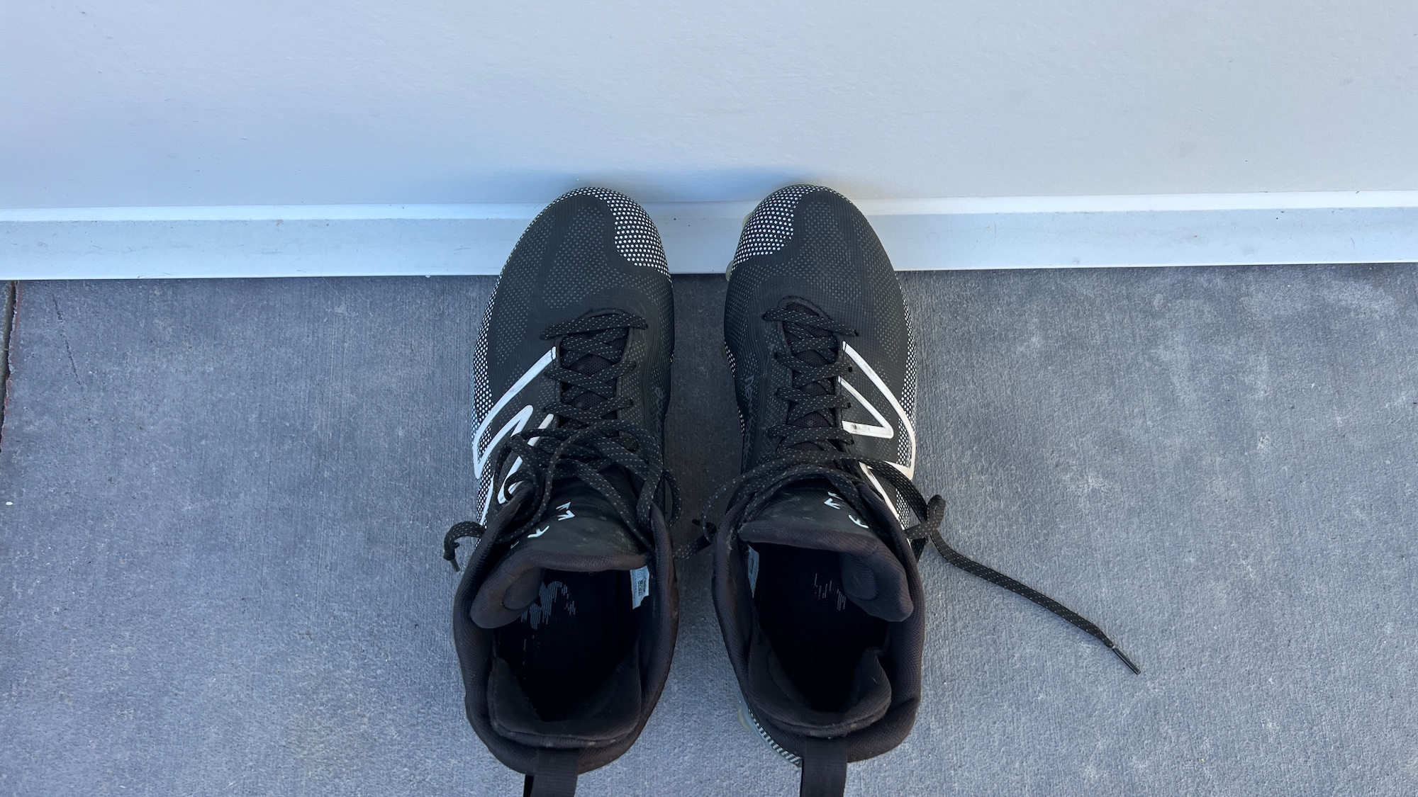 Black Men's New Balance Freeze High Top Lacrosse Cleats SidelineSwap