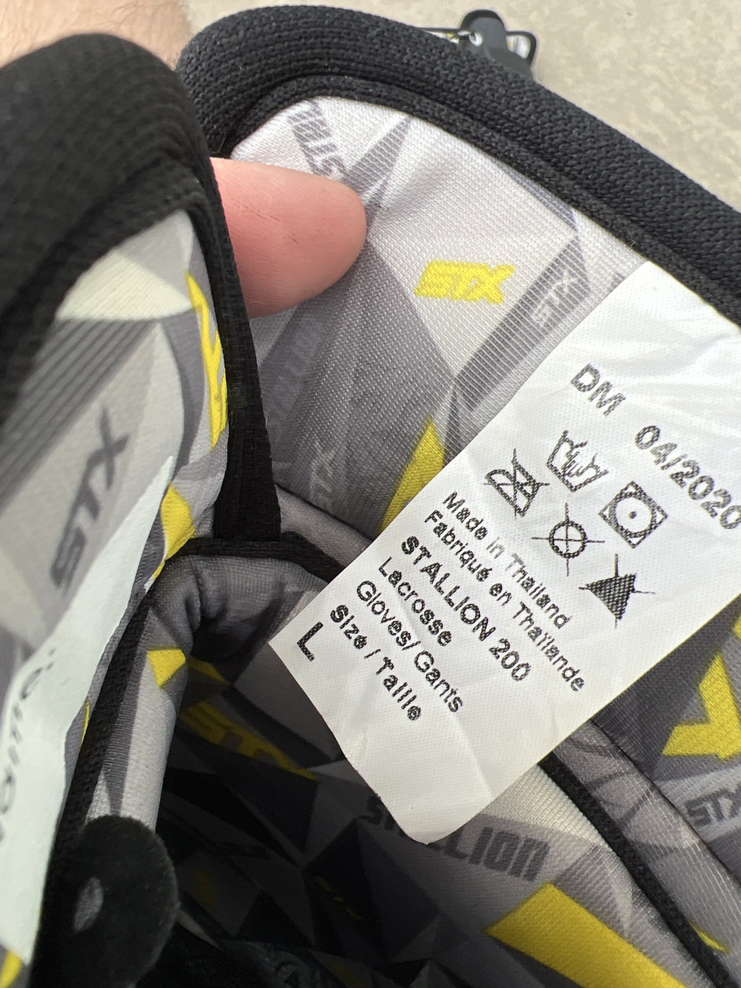 Used STX Stallion 200 Lacrosse Gloves Large SidelineSwap