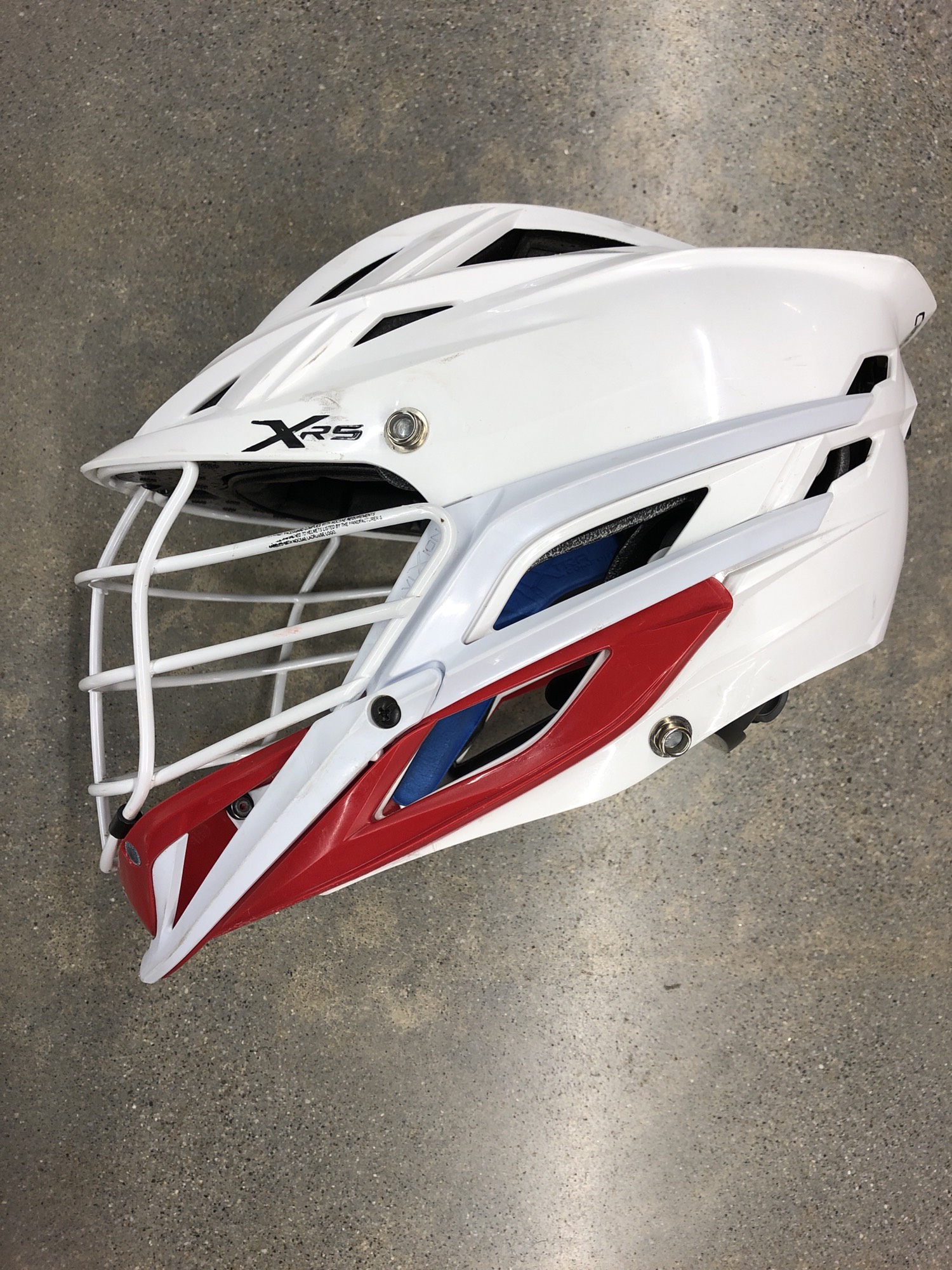 Used Cascade XRS Lacrosse Helmet SidelineSwap