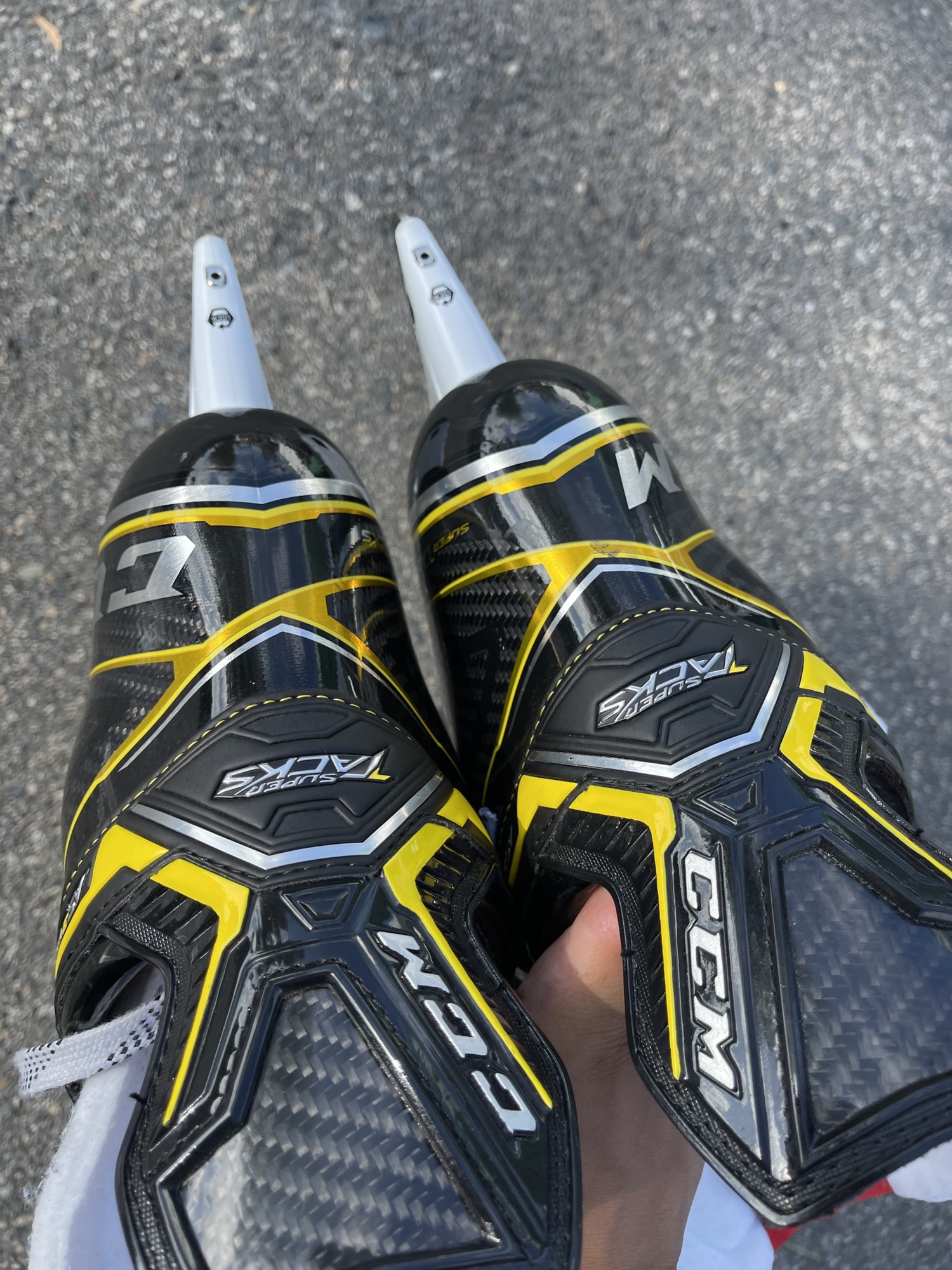 Senior Used CCM Super Tacks AS3 Pro Hockey Skates D&R (Regular) 8.0