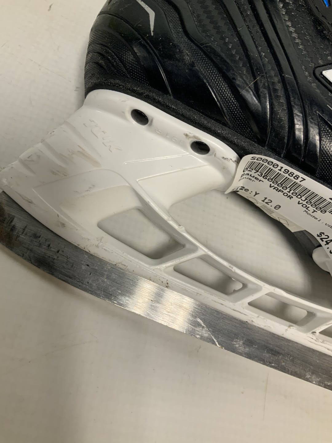 Used Bauer Vapor Volt Youth 12.0 Ice Hockey Skates SidelineSwap