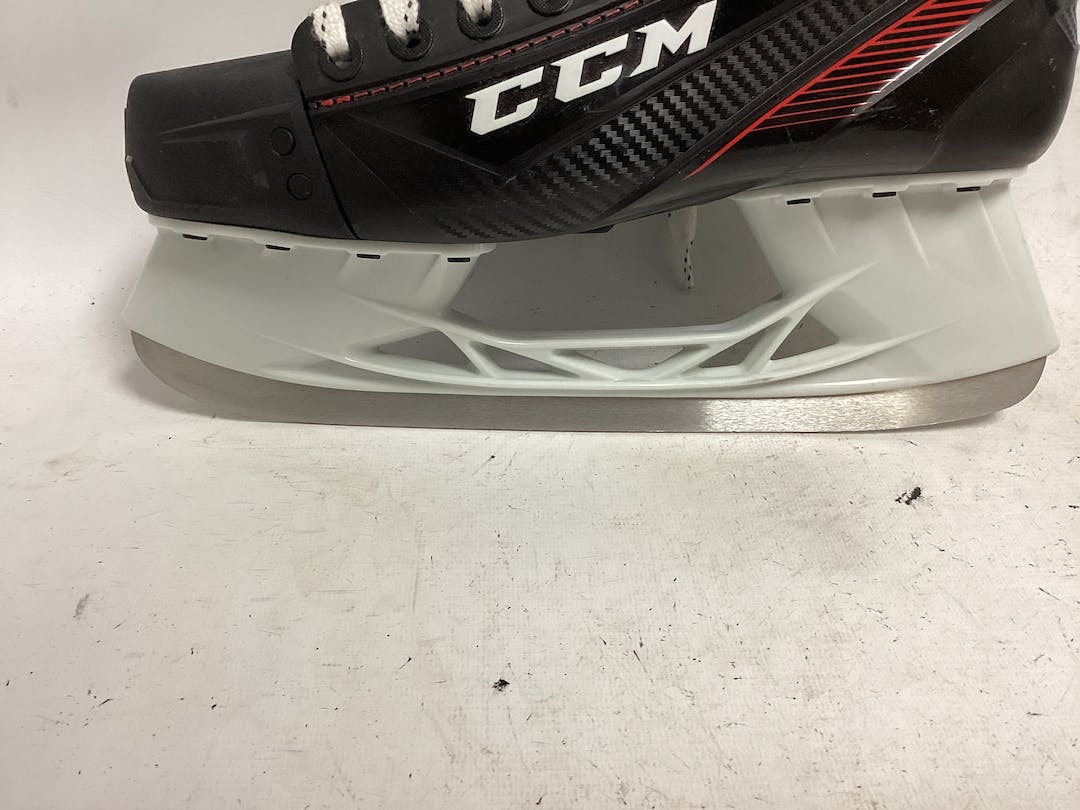 Used Ccm Jetspeed Ft455 Senior 9 Ice Hockey Skates SidelineSwap