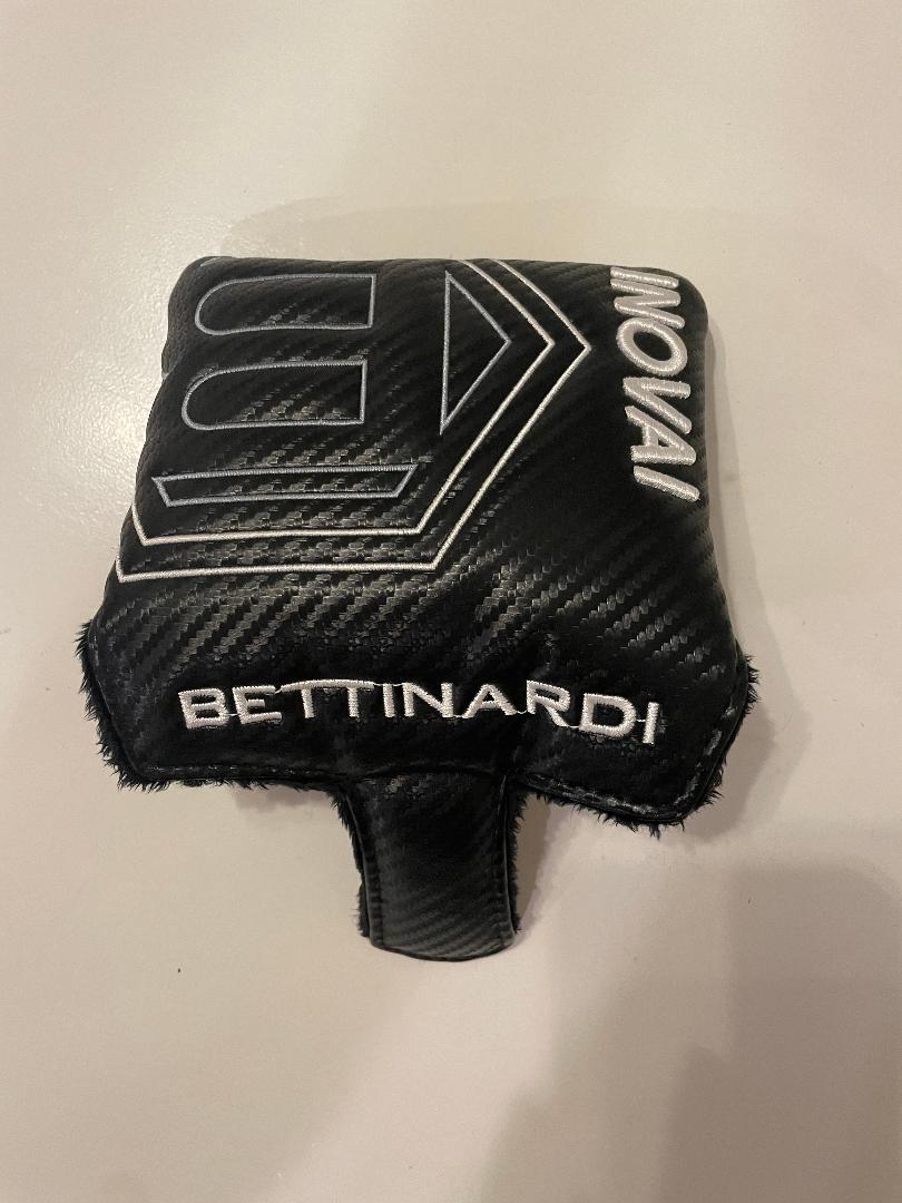 Like New 2022 Bettinardi Right Handed Center Shafted INOVAI 6 Putter 33