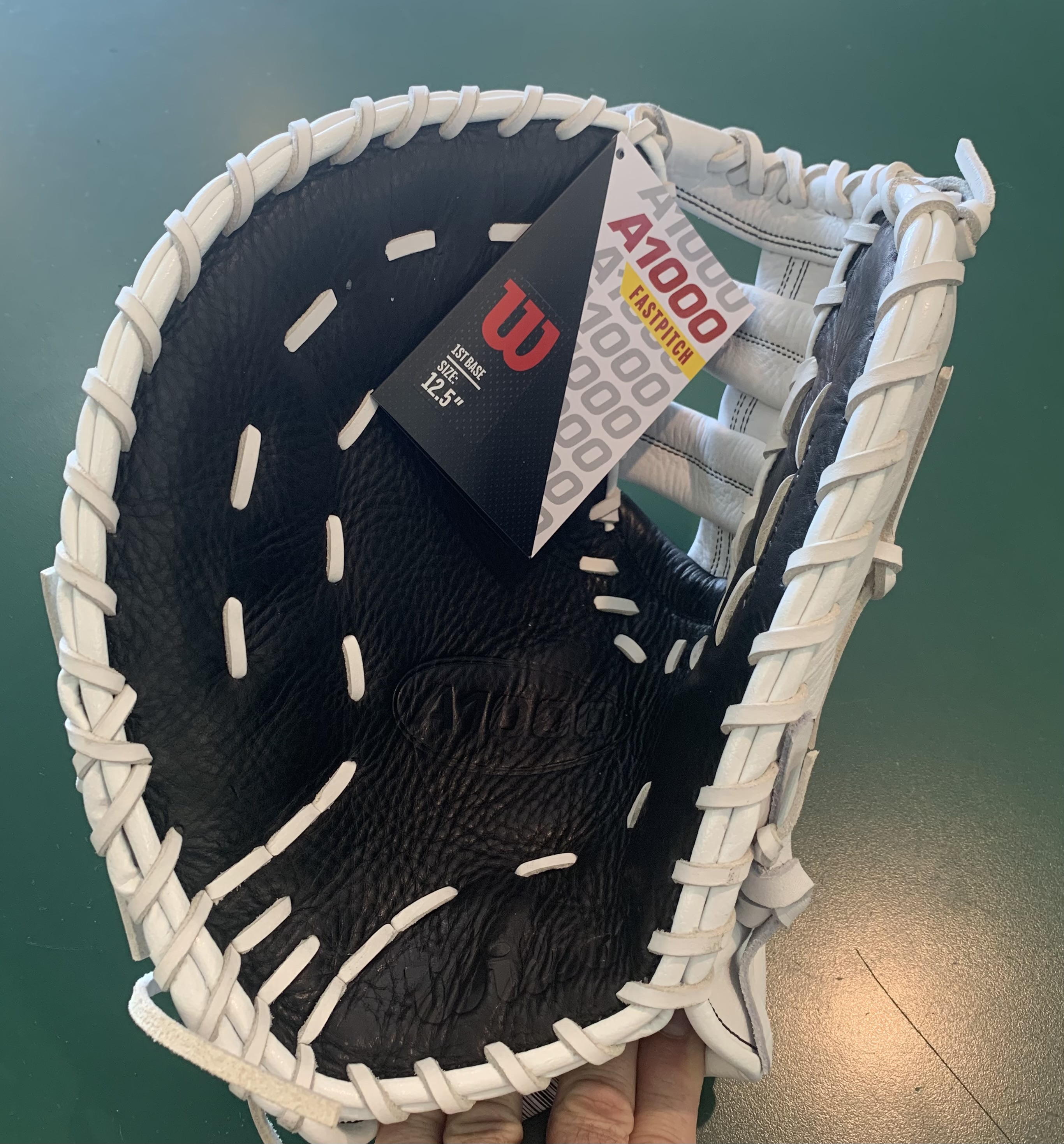 New 2023 Wilson Left Hand Throw First Base A1000 Softball Glove 12.5