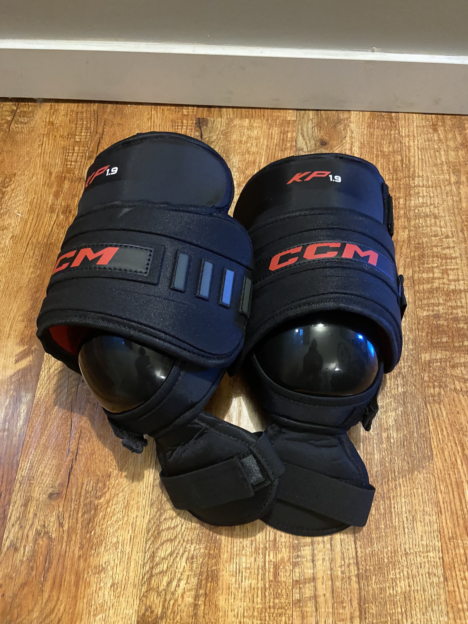 CCM goalie knee pads SidelineSwap