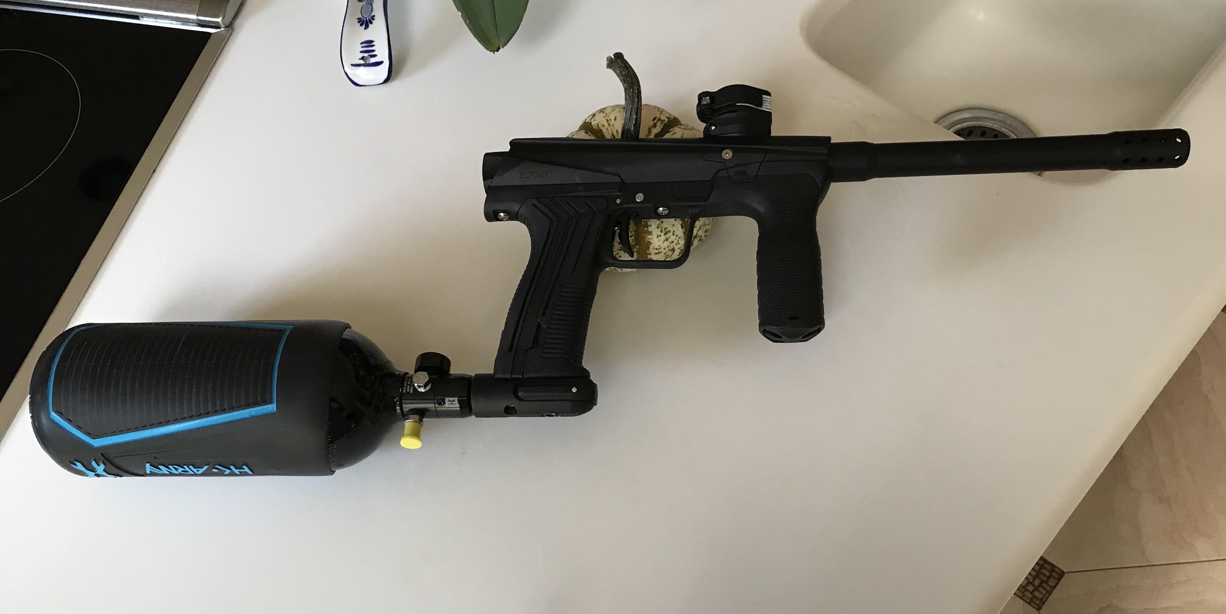 Paintball package eclipse emek 100 with tank and pal loader