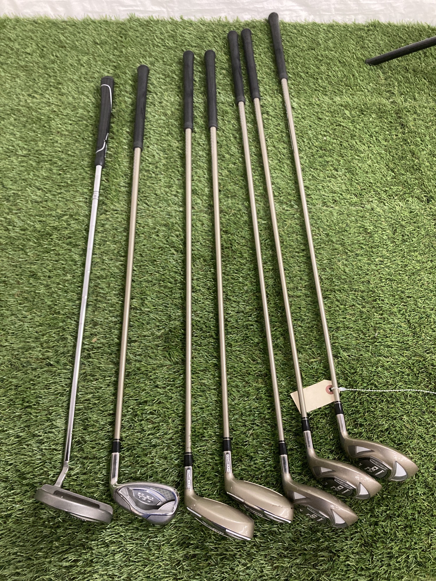 Used Women's Adams Idea Right Iron Set Ladies Graphite SidelineSwap