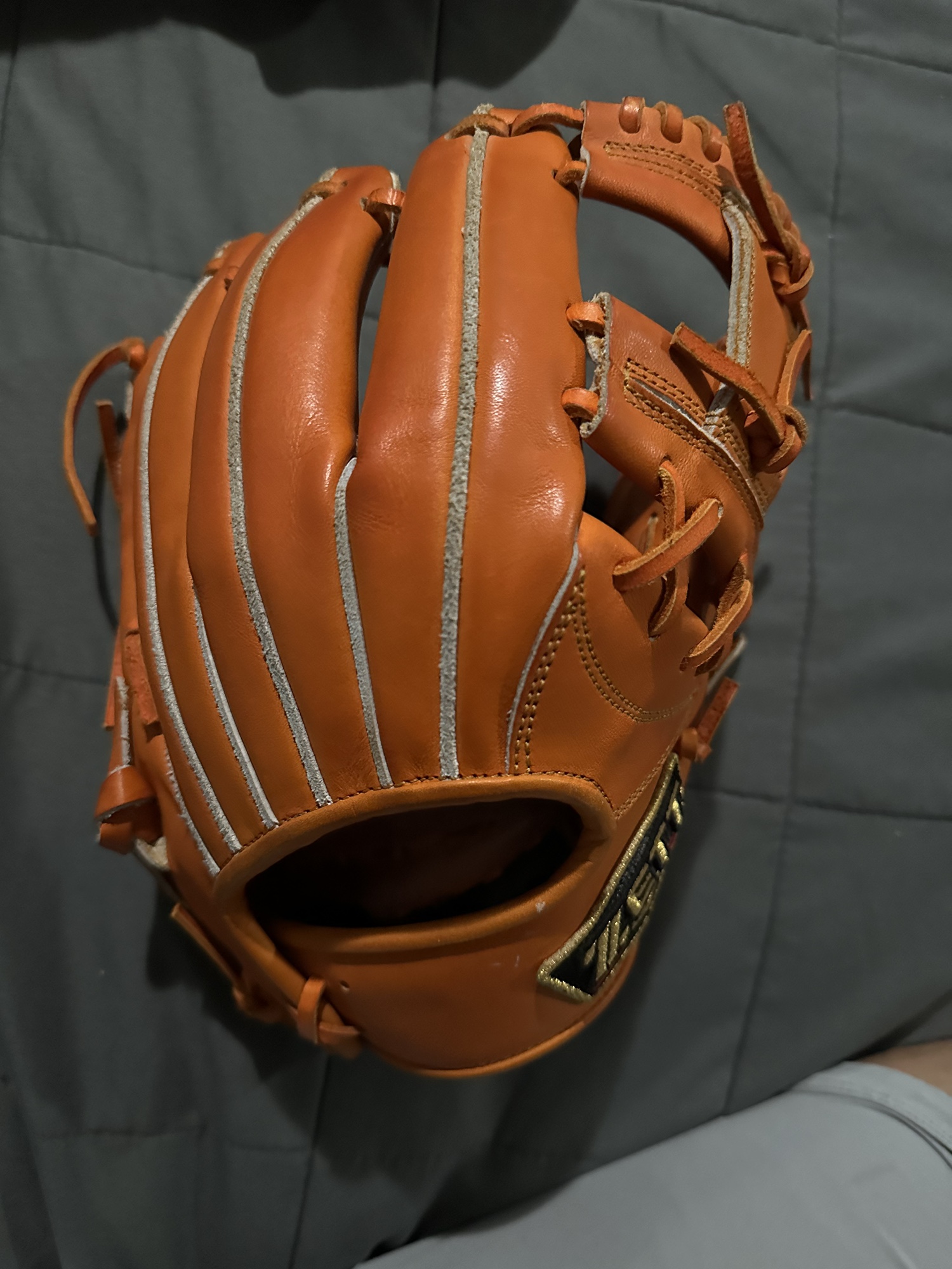 Zett Baseball glove SidelineSwap