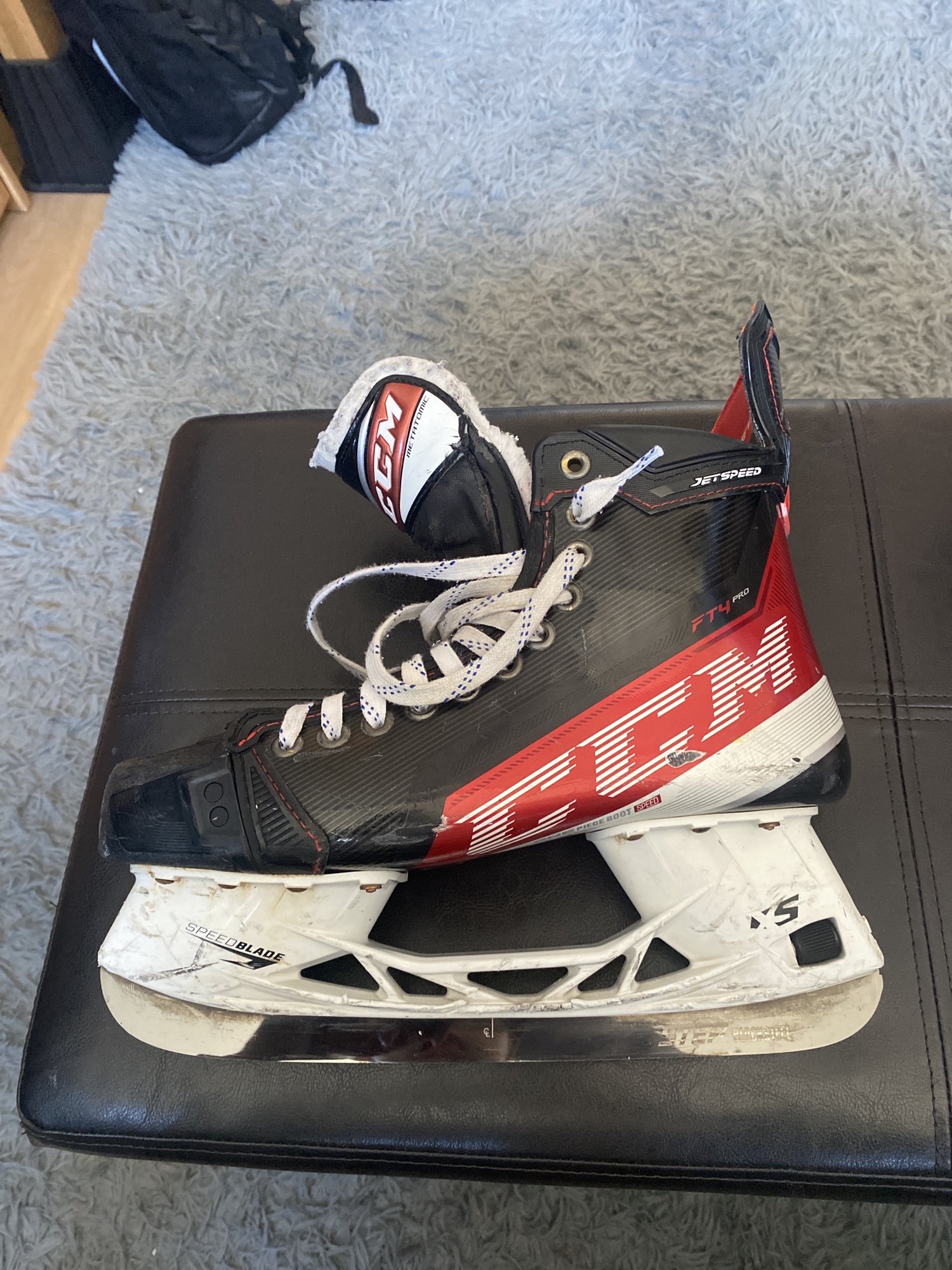 Used CCM JetSpeed FT4 Pro Hockey Skates Size 9.5 SidelineSwap