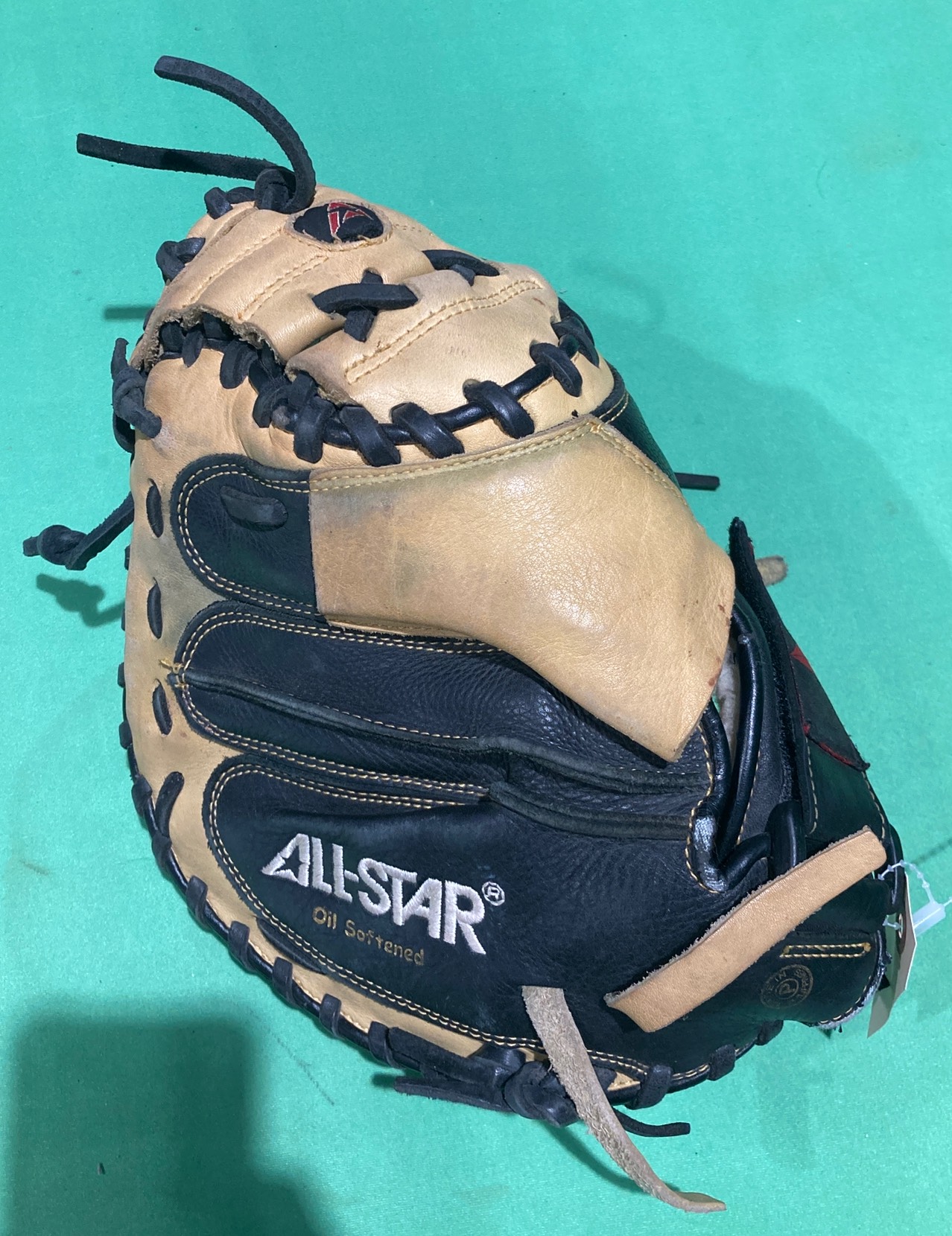 Used All Star CM3030 Right Hand Throw Catcher Baseball Glove 32