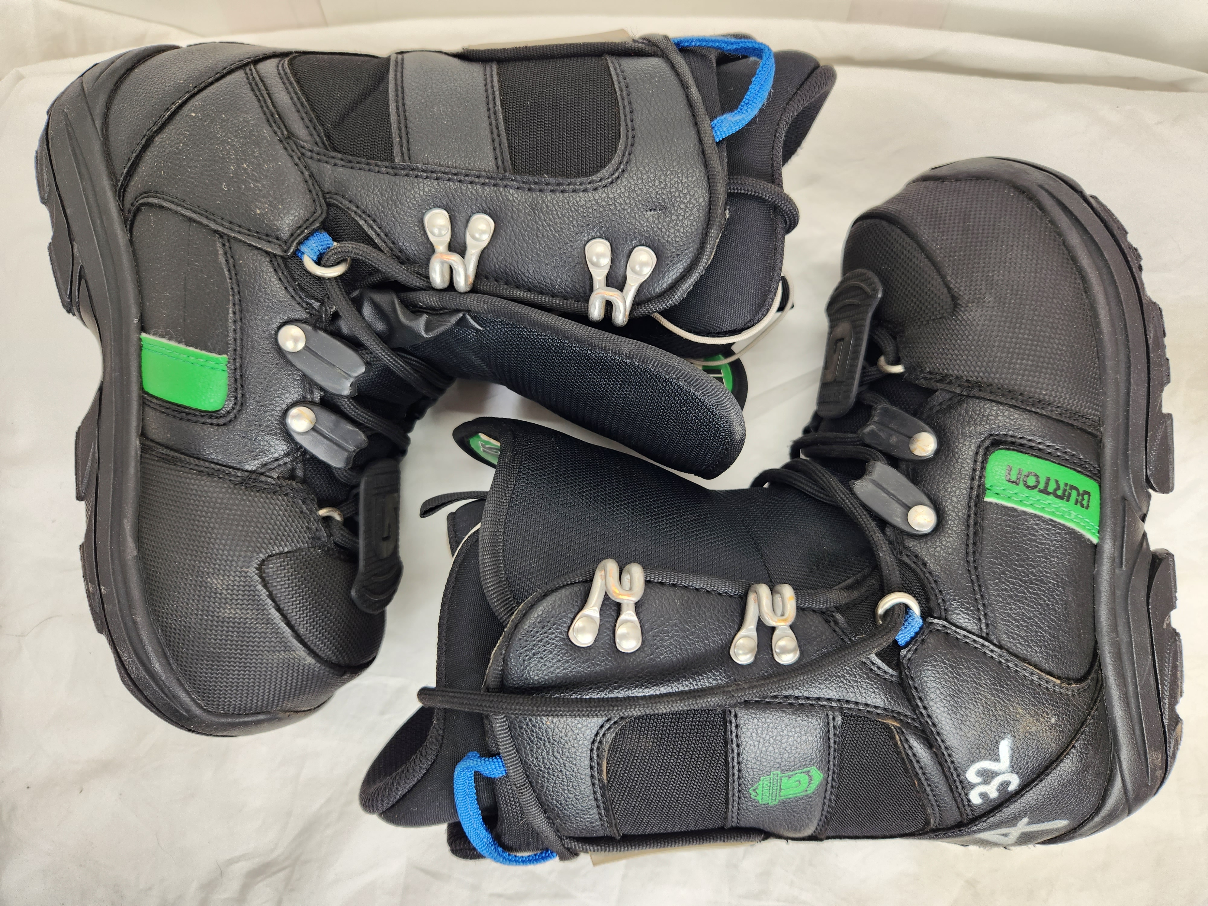 Burton Progression 22.0-27.0 USED Beginner-Intermediate Lace