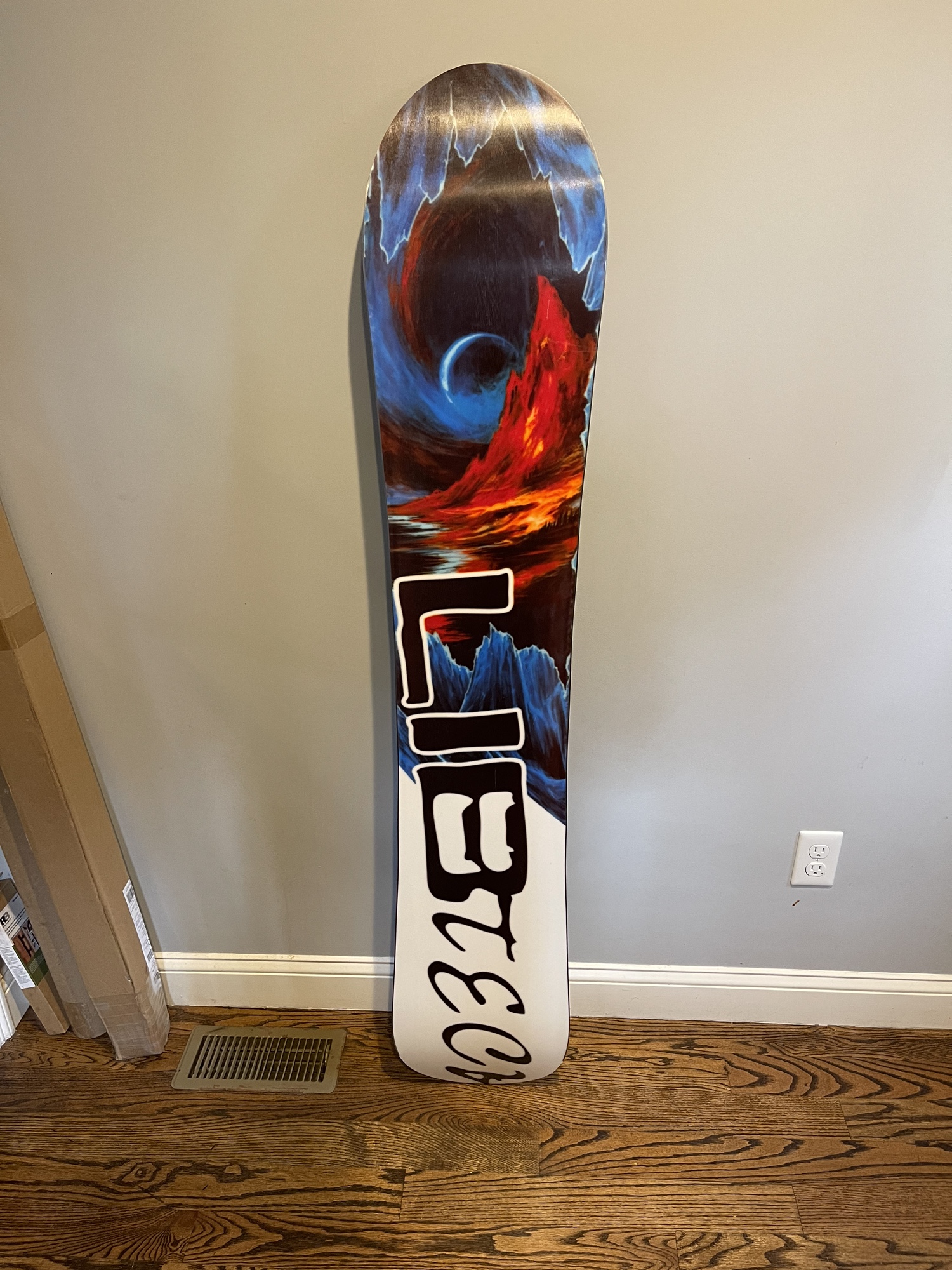 New Lib Tech Without Bindings Directional Dynamo Snowboard SidelineSwap