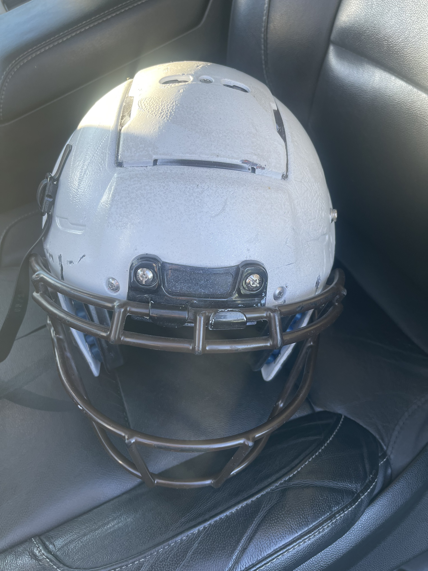 Used Large Schutt F7 Helmet SidelineSwap