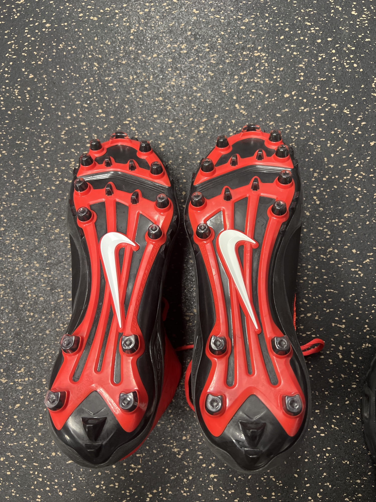 molded nike football cleats