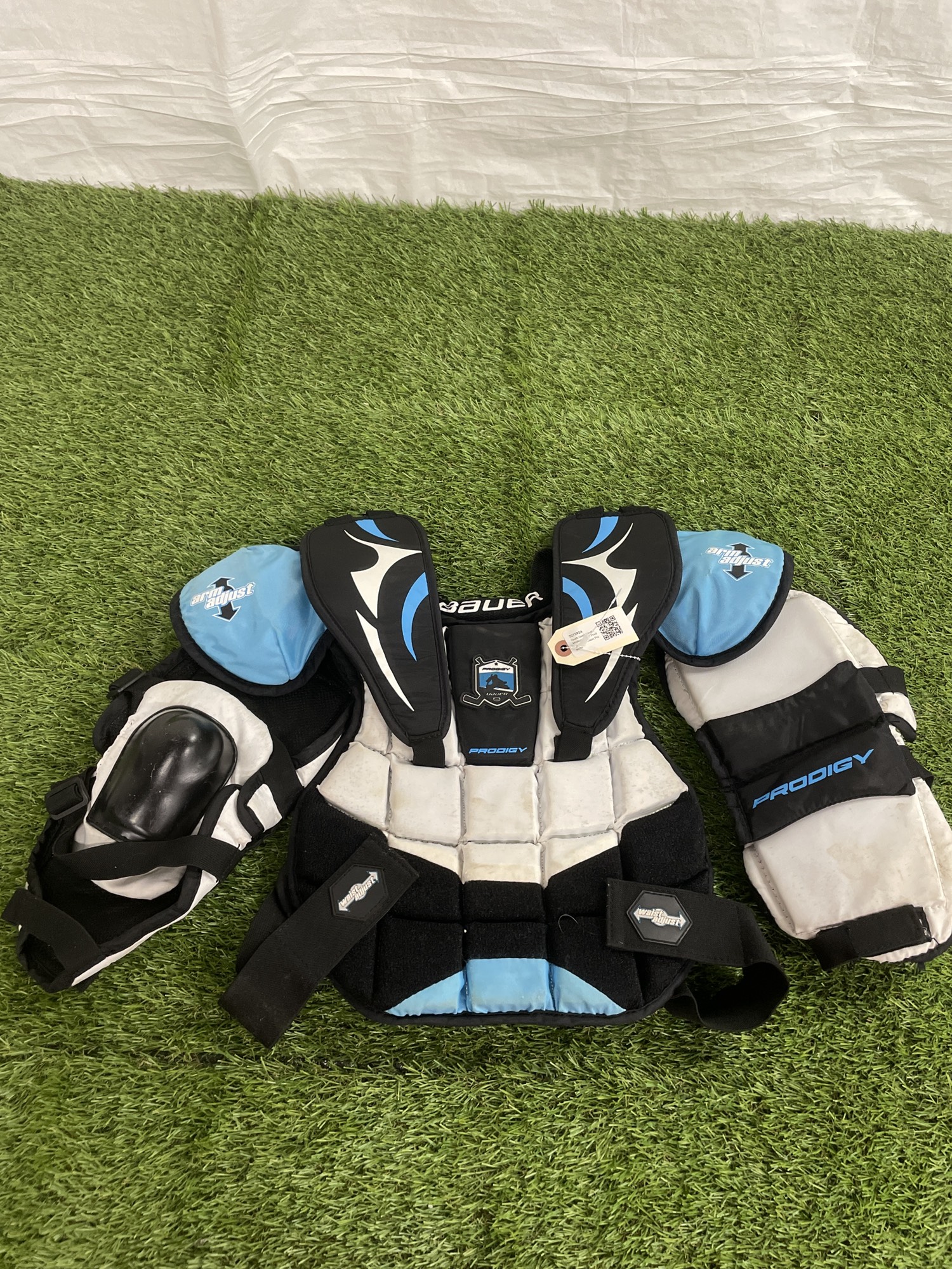 Youth Used Small / Medium Bauer Prodigy Goalie Chest Protector