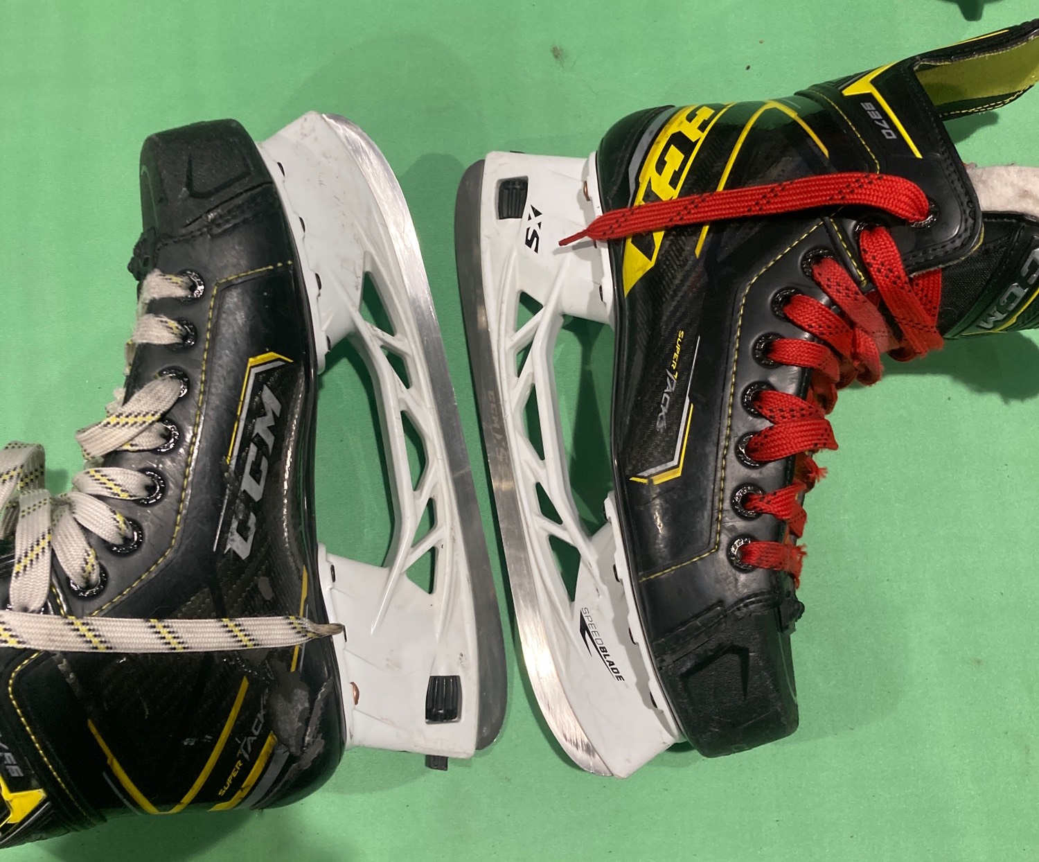 Senior Used CCM Super Tacks 9370 Hockey Skates 5.0 SidelineSwap