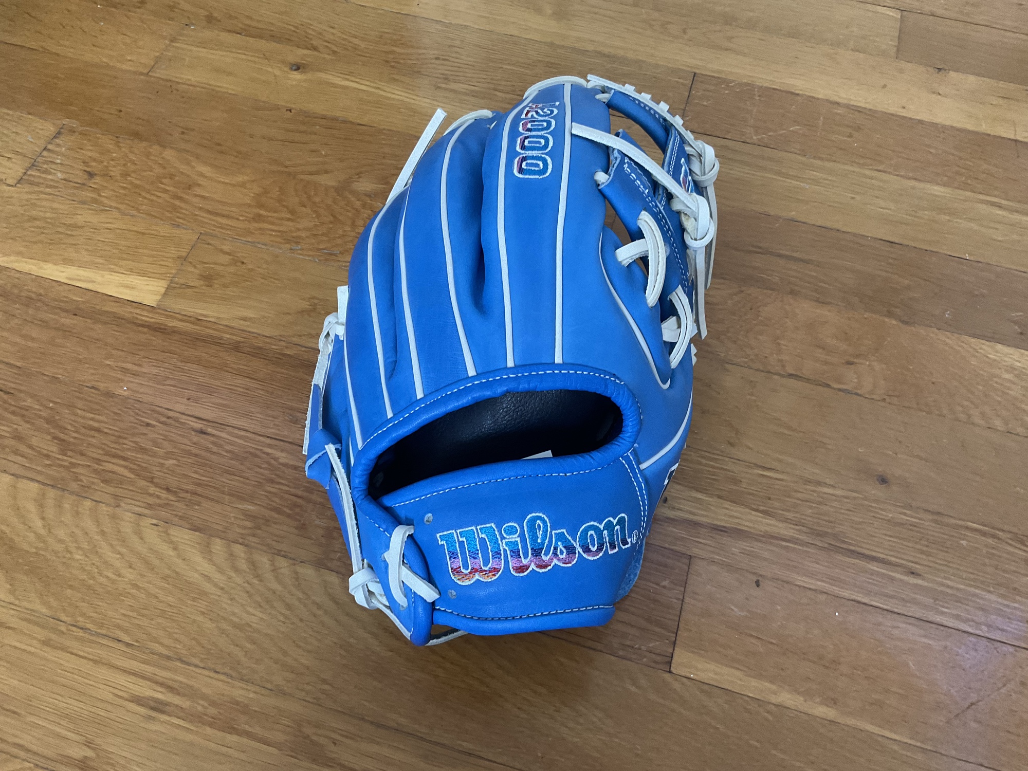 New 2023 Infield 11.5" A2000 1786 Autism Speaks Baseball Glove