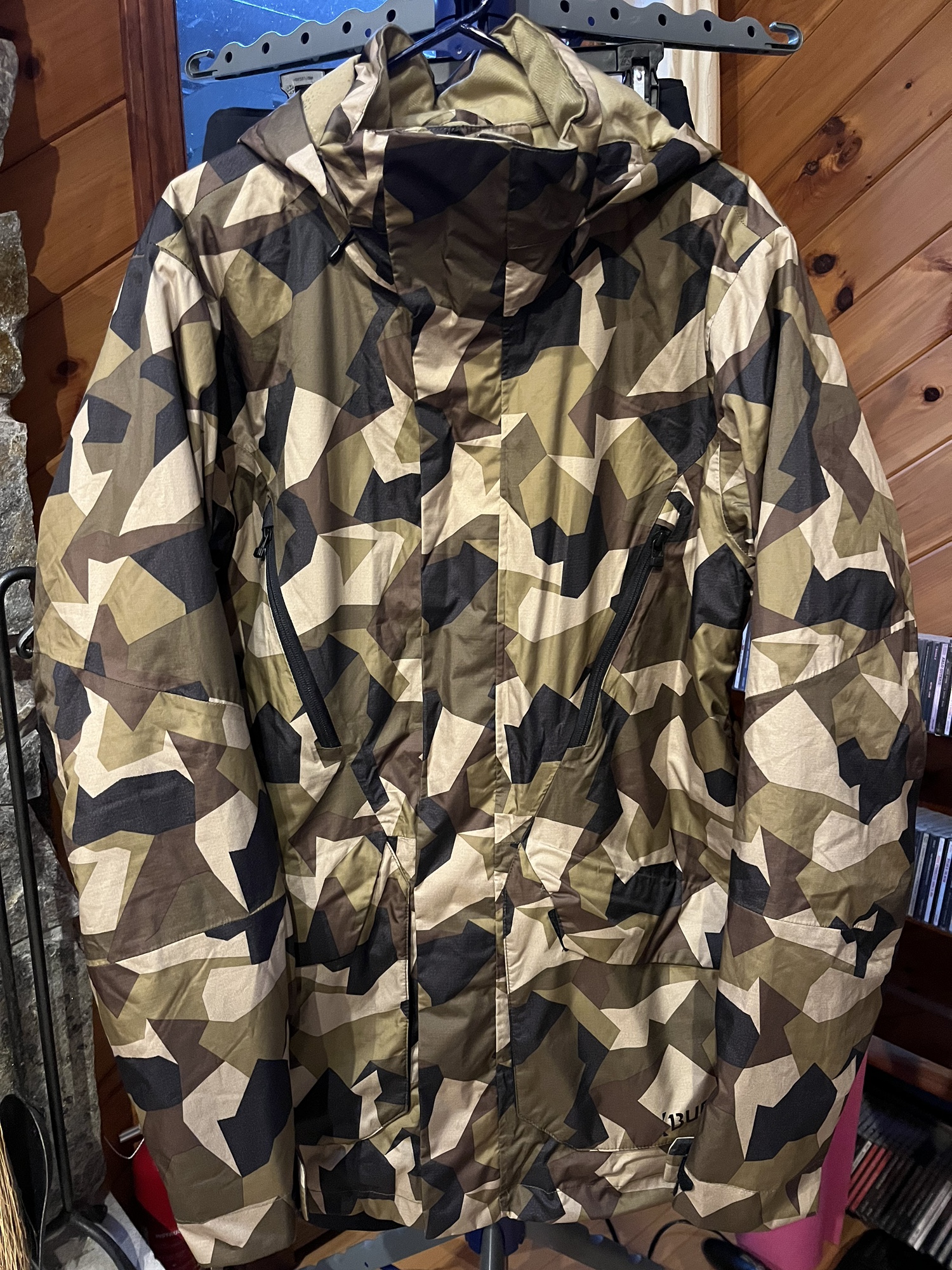 New Large Burton Jacket SidelineSwap