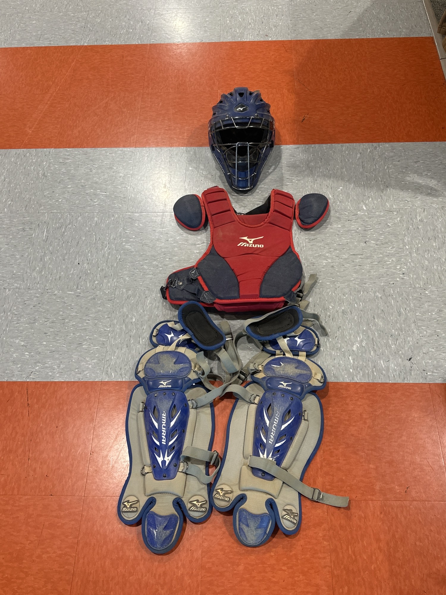 Used Mizuno Samurai Youth Catcher's Complete Set SidelineSwap