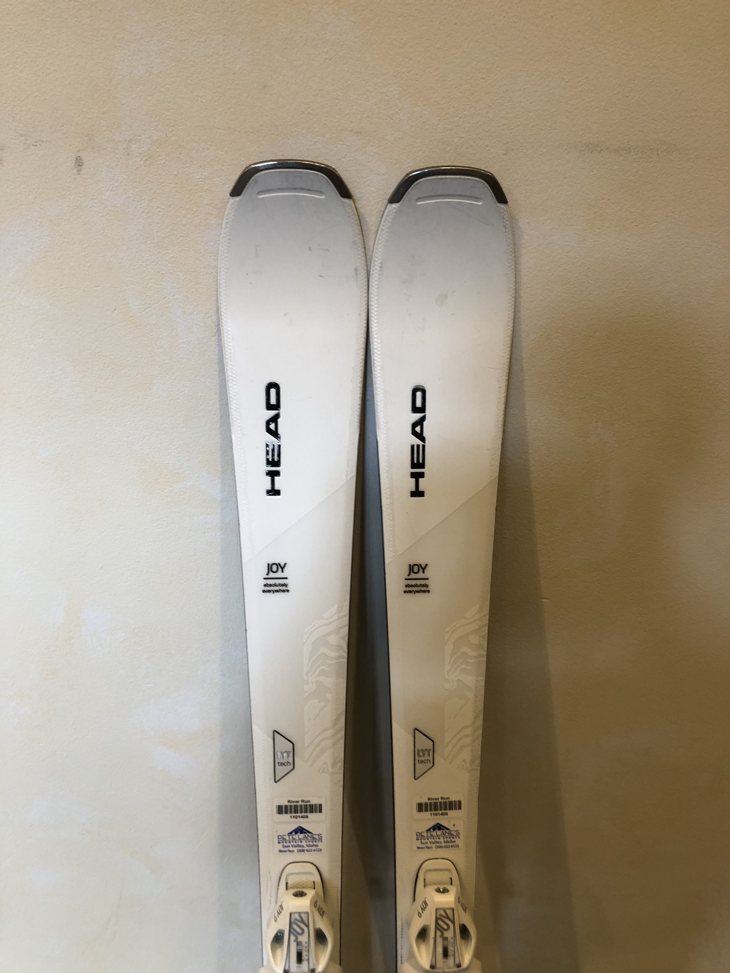 2022 Head Absolute Joy Skis With Bindings 158cm SidelineSwap