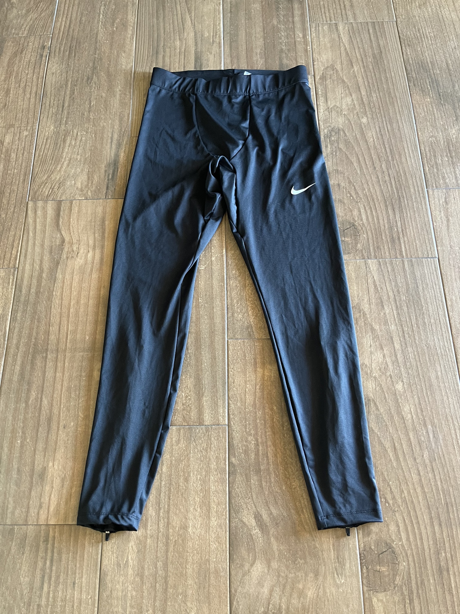 tight nike compression shirt