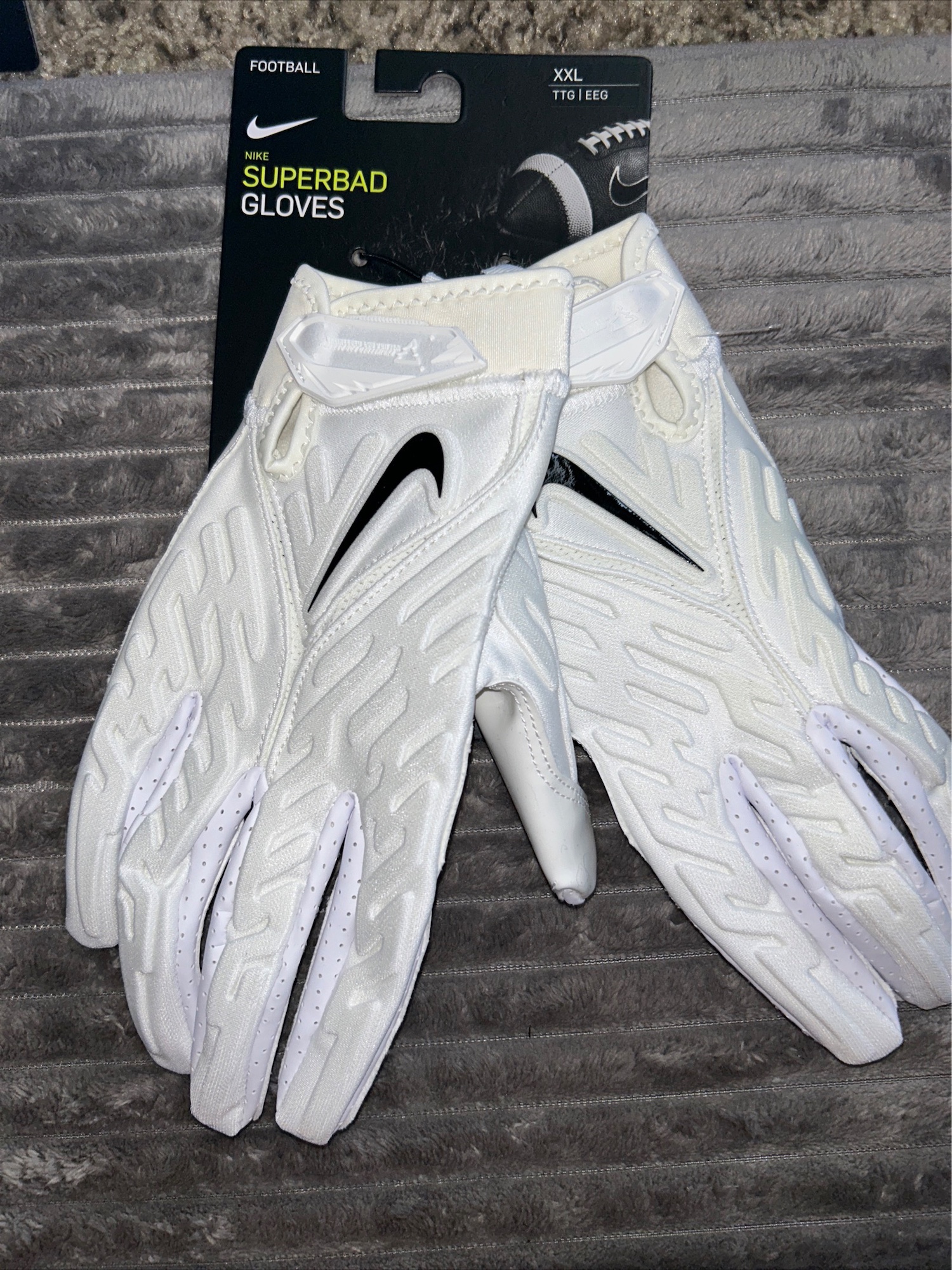 Nike Superbad 6.0 Georgia Bulldogs PE Football Gloves Size