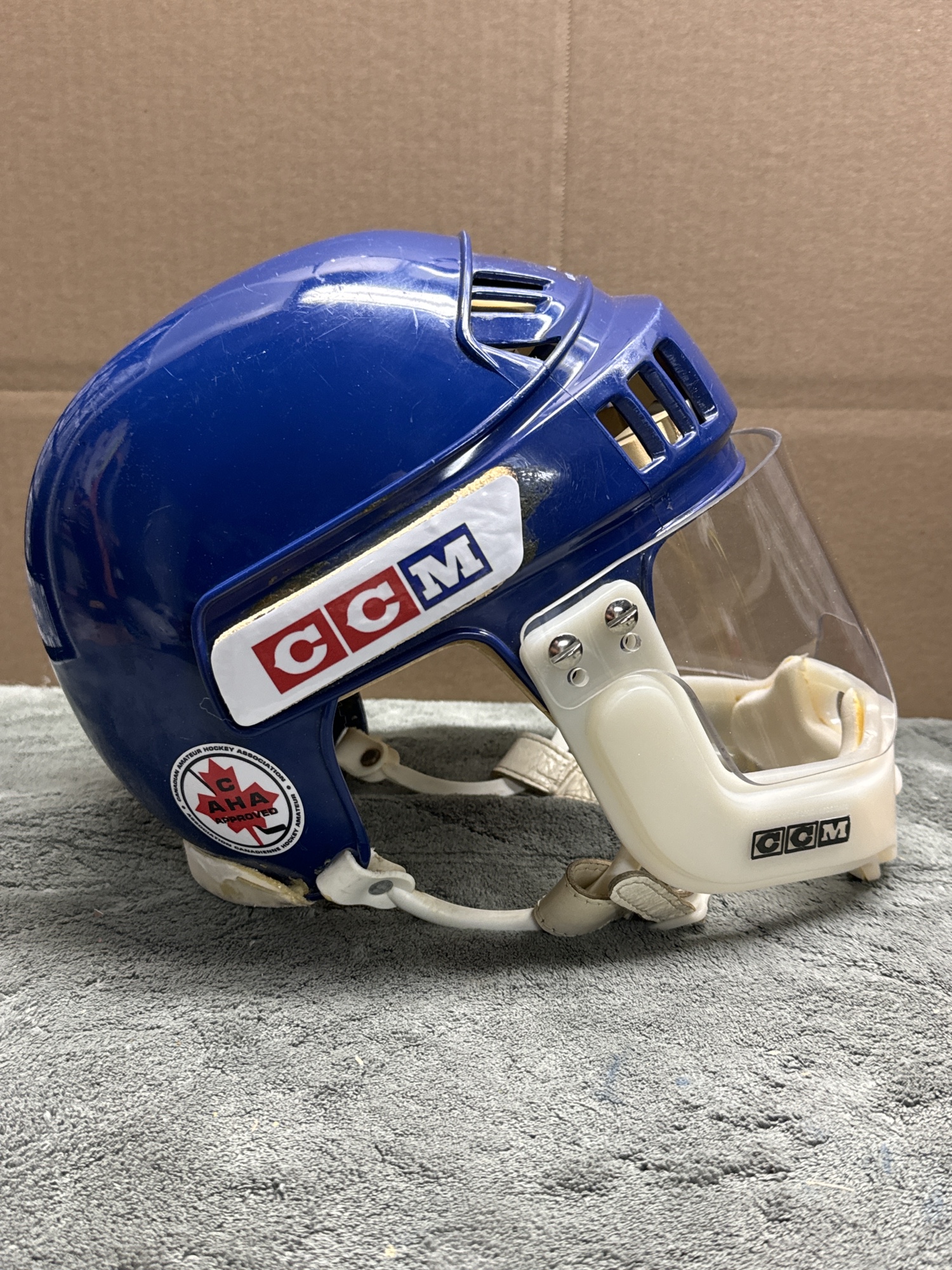 VINTAGE RARE DARK BLUE CCM HT2 HOCKEY HELMET WITH NEW JAW GUARD AND