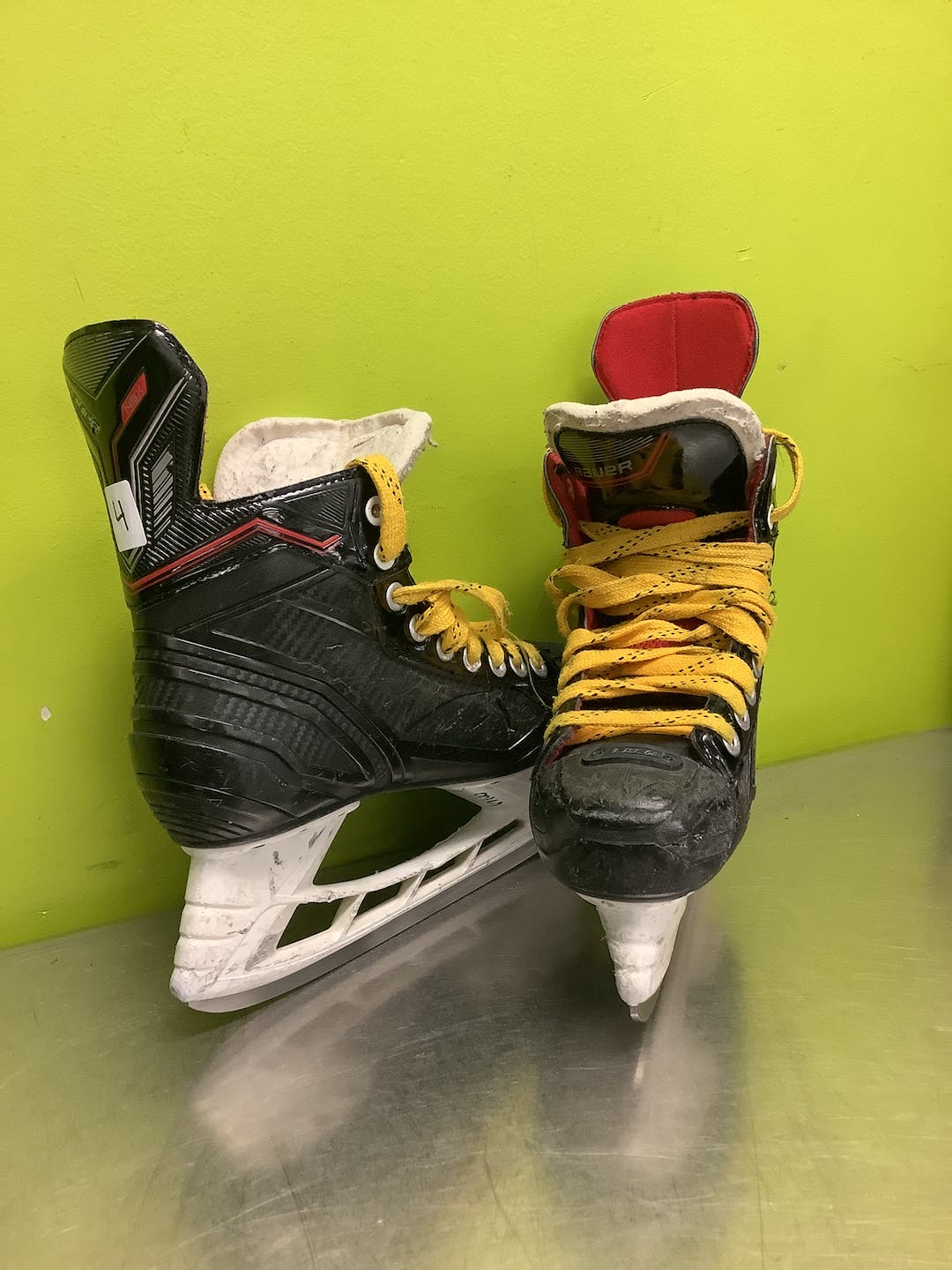 Used Bauer Nsx Junior 04 Ice Hockey Skates SidelineSwap