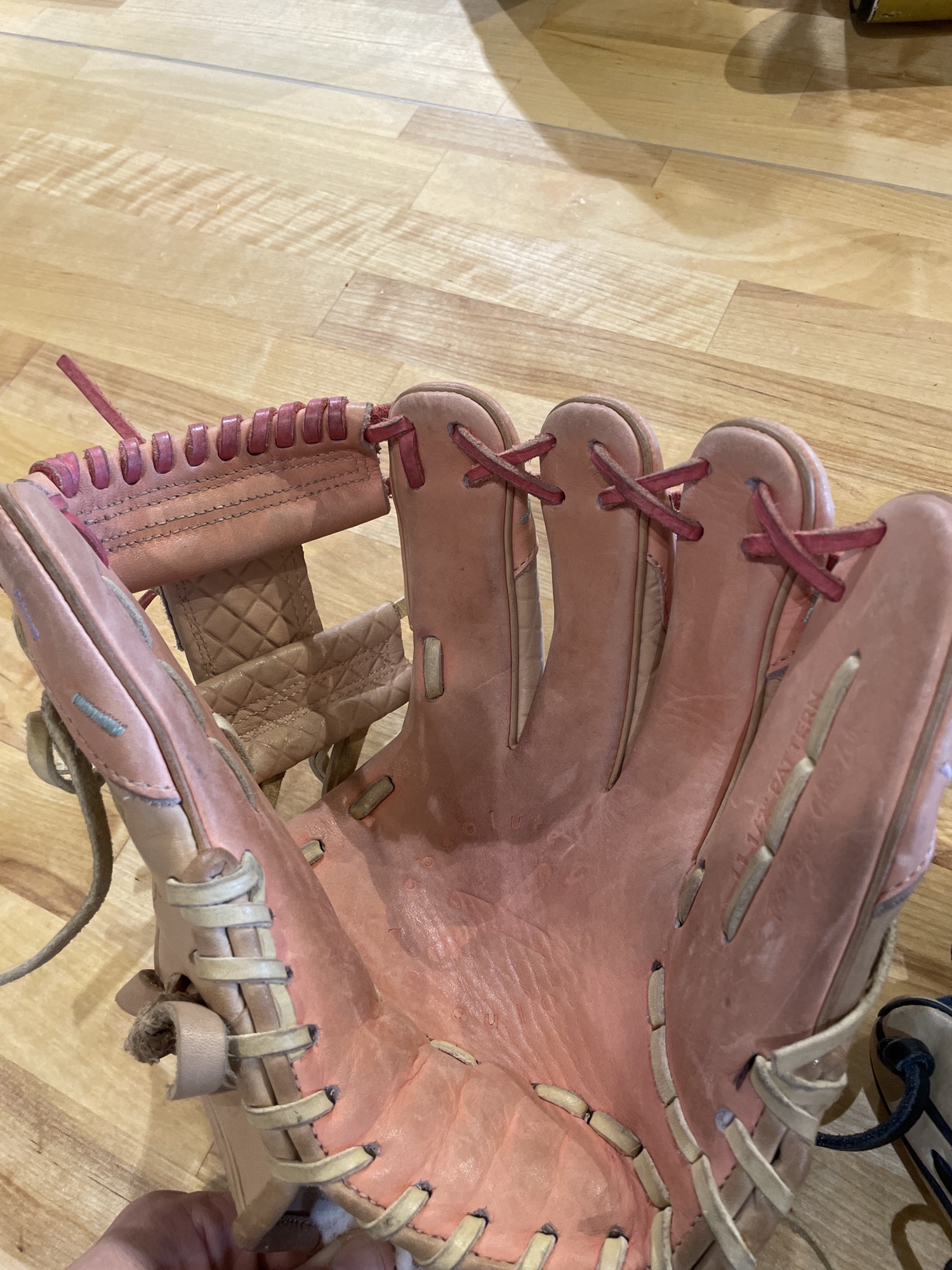 Aria strawberry ice cream glove 11.5” SidelineSwap