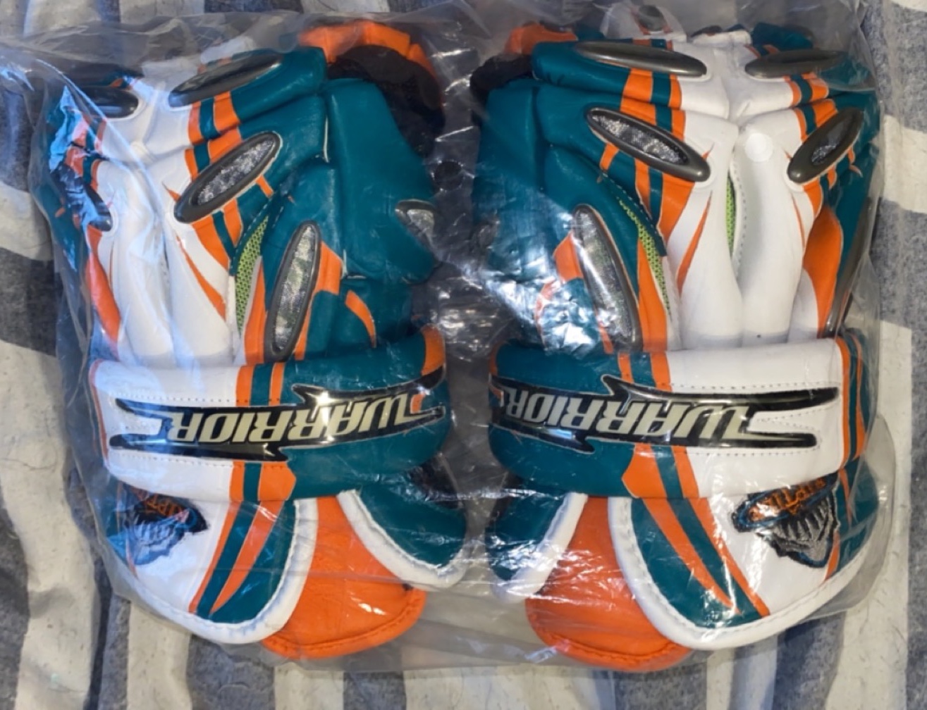 New LA riptide Warrior superfly lacrosse gloves SidelineSwap