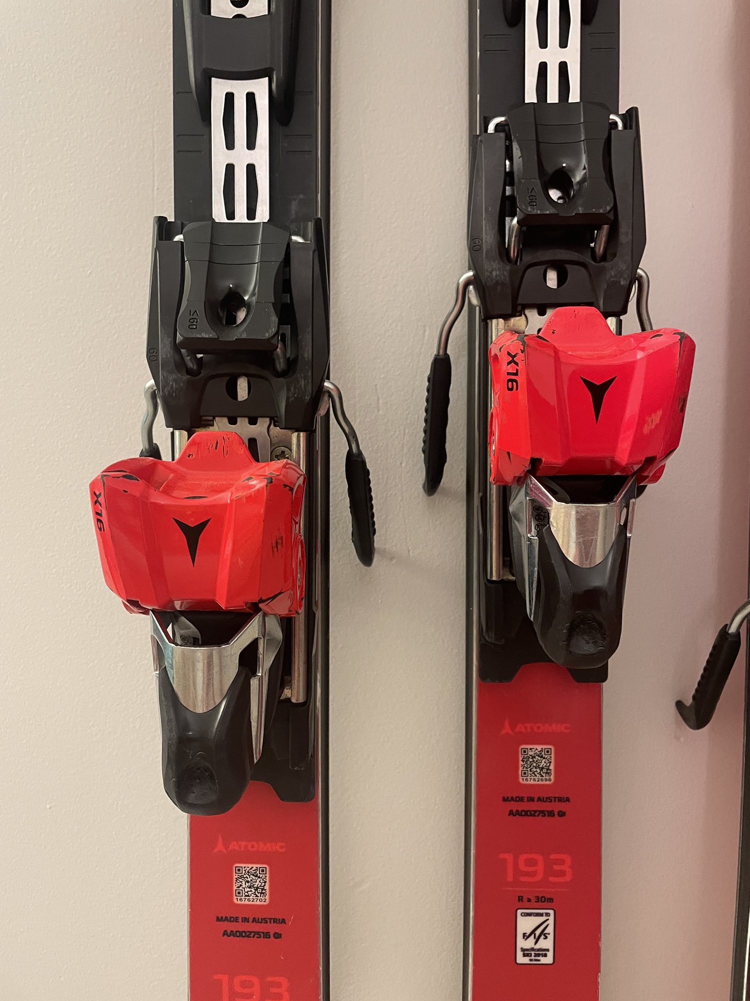 Used Men's 2018 Atomic 193 cm Racing Redster FIS GS Skis With X16