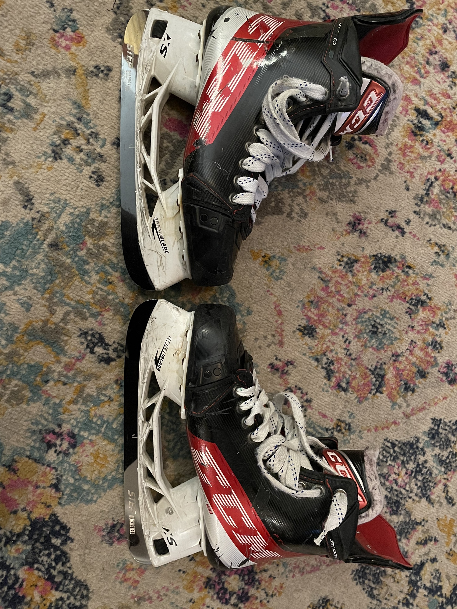 CCM FT4 Pro Hockey Skates Size 8 Regular Fit SidelineSwap
