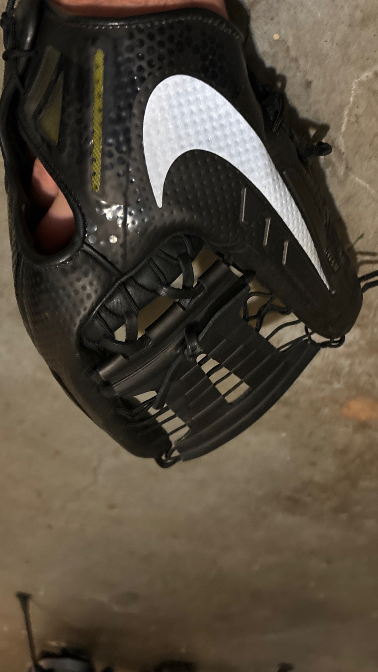 outfield nike baseball gloves