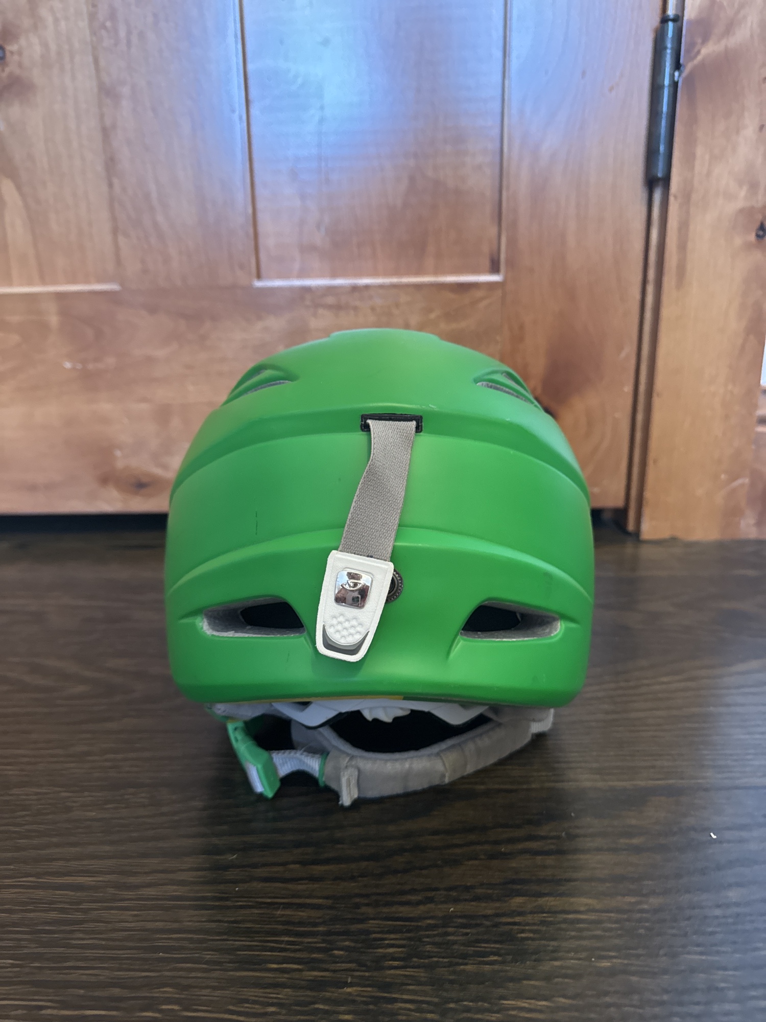Used Medium Giro Helmet SidelineSwap
