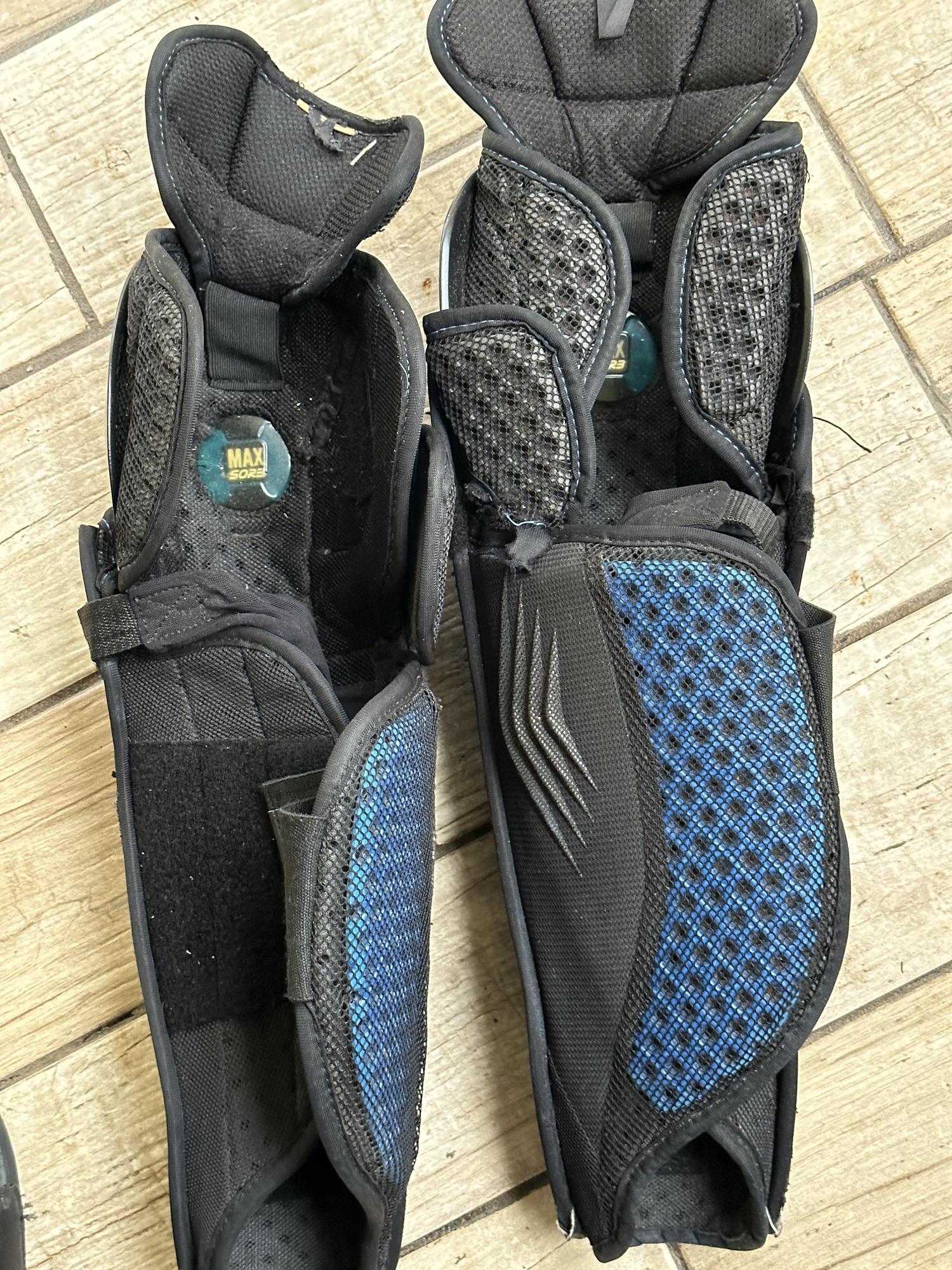 17” Bauer Supreme one95 hockey shin pads SidelineSwap