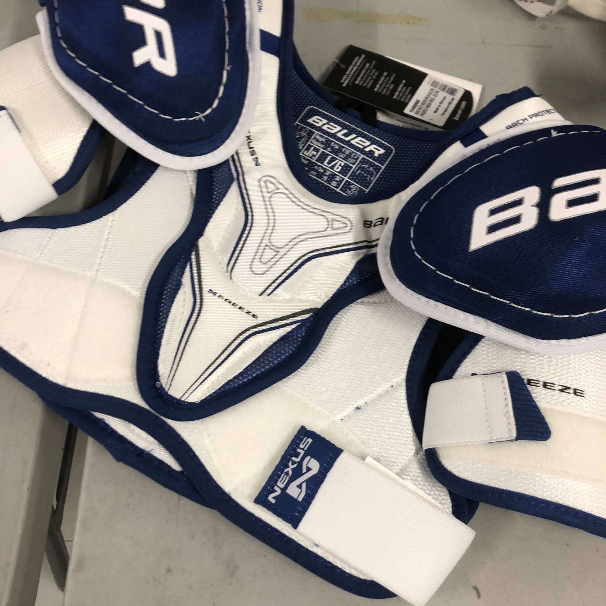 NEW Bauer Nexus Junior large shoulder pads SidelineSwap