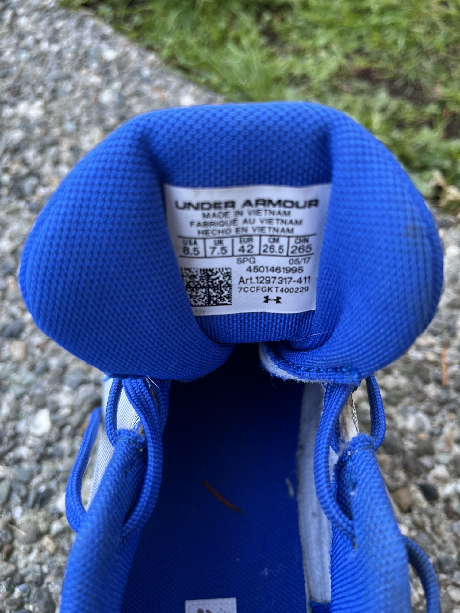 under armor women's cleats