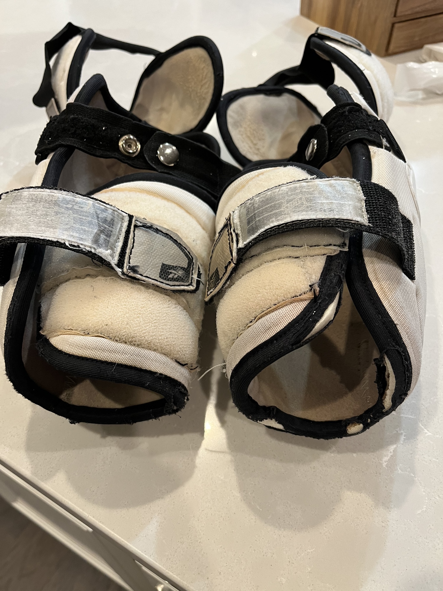 Reebok 7K Pro Elbow Pads Made In Sweden SidelineSwap