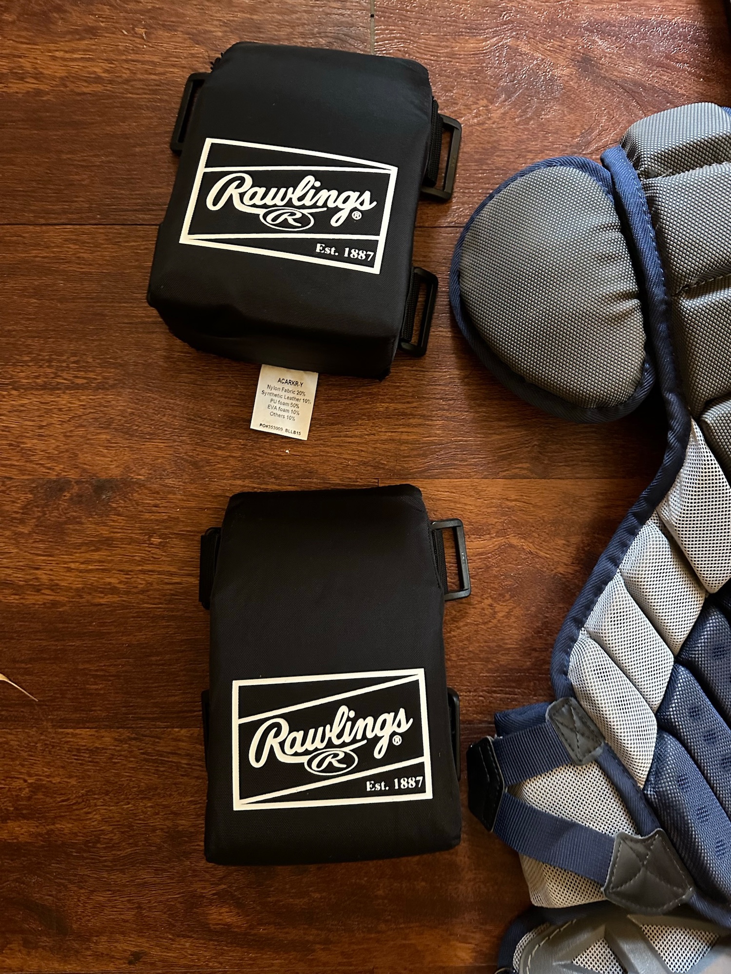 Mizuno Youth Samurai Catchers Set With Knee Savers SidelineSwap